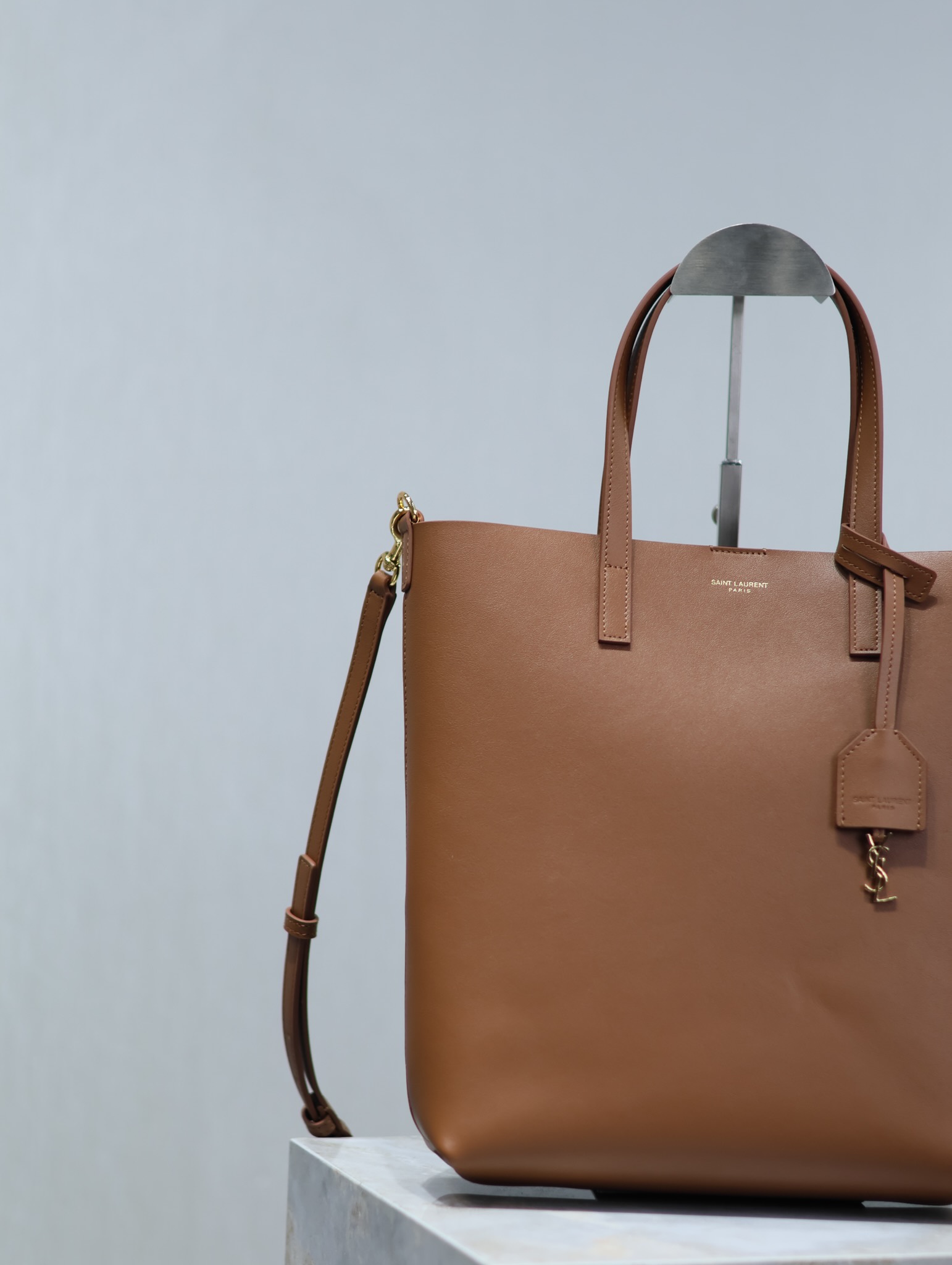 Bagsaaa Y51 Shopping Sa1nt Lau*nt Toy In Leather 600307 Brown - 25x28x8cm