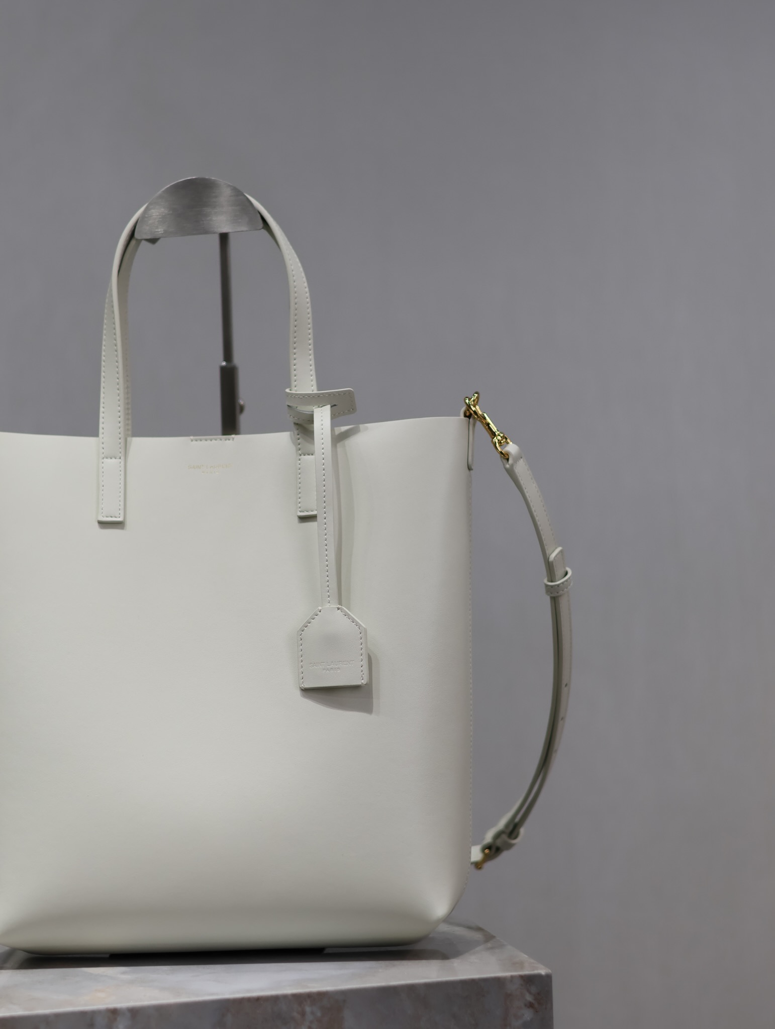 Bagsaaa Y51 Shopping Sa1nt Lau*nt Toy In Leather 600307 White - 25x28x8cm