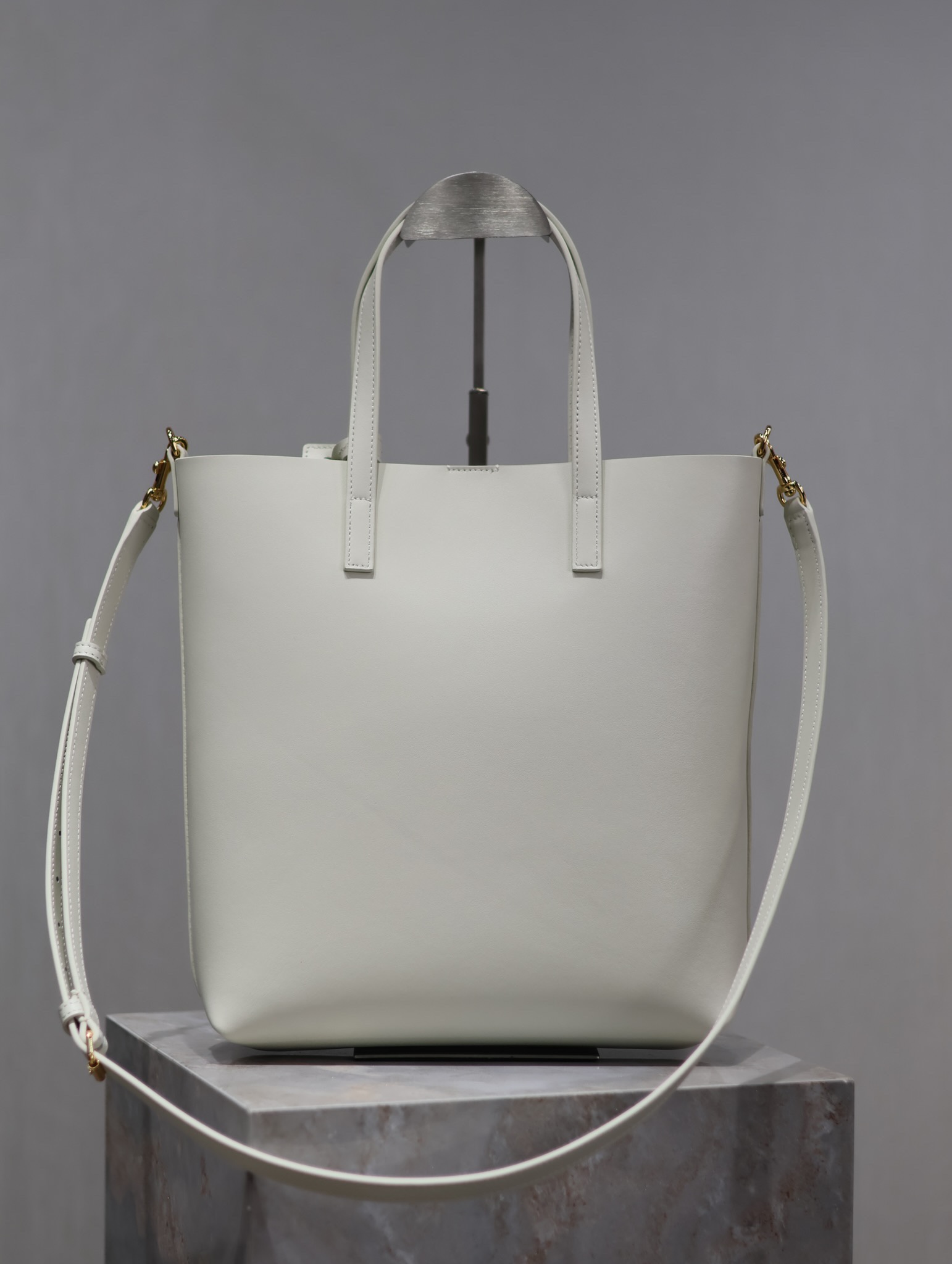 Bagsaaa Y51 Shopping Sa1nt Lau*nt Toy In Leather 600307 White - 25x28x8cm
