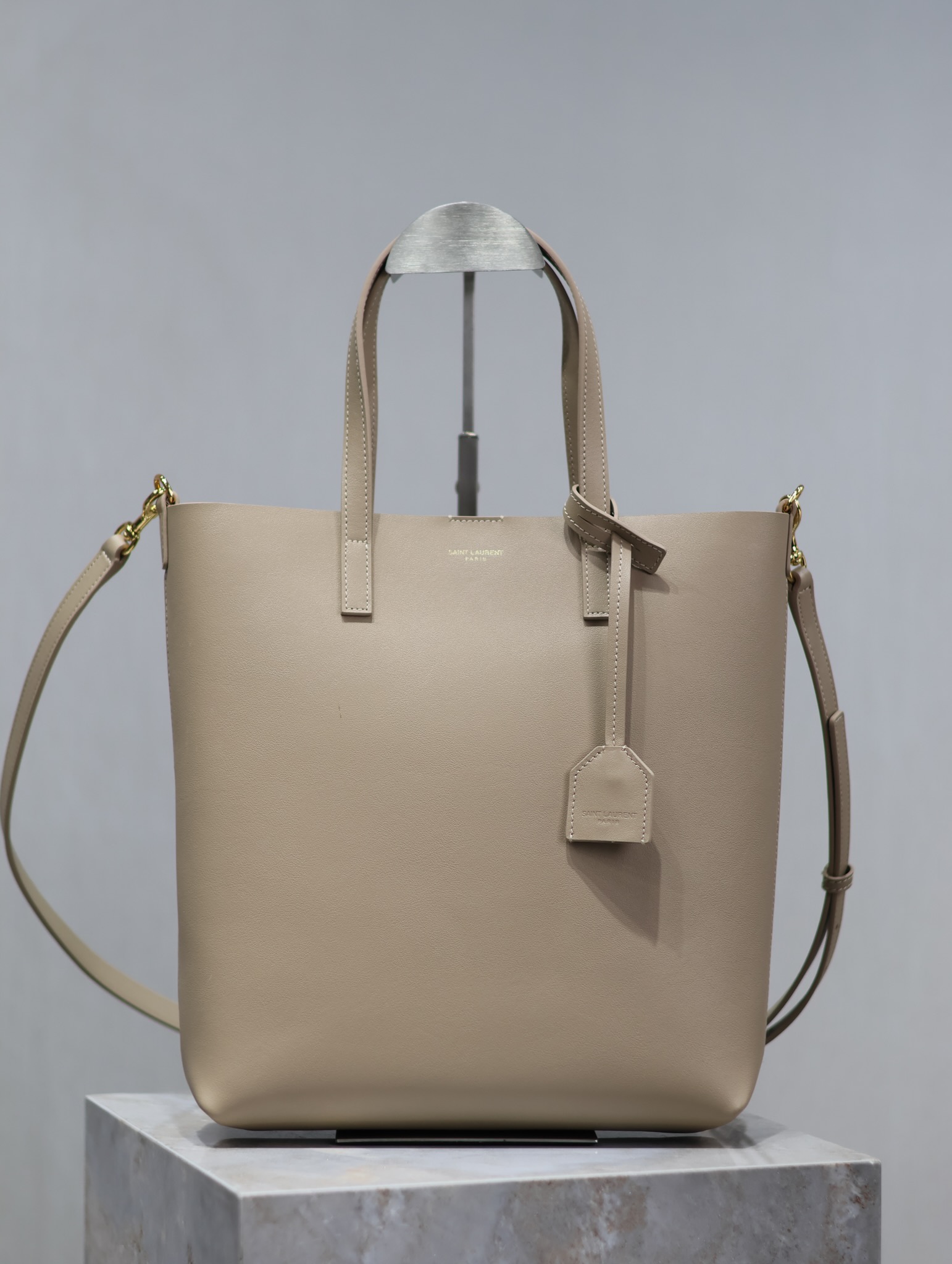 Bagsaaa Y51 Shopping Sa1nt Lau*nt Toy In Leather 600307 Beige - 25x28x8cm