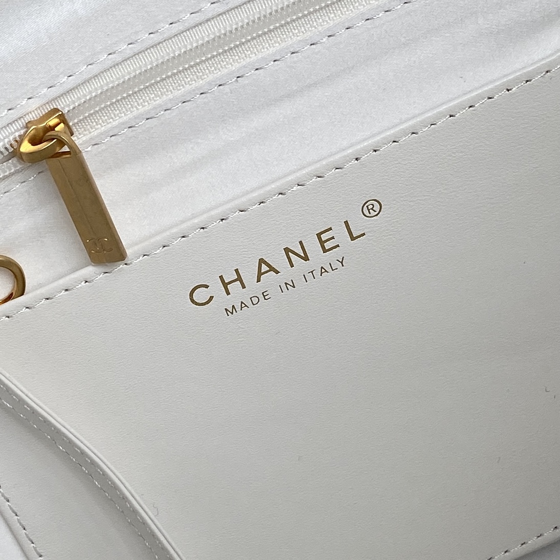 Bagsaaa Ch**el Shopping Bag AS5315 White Lambskin - 34 x 36 x 12cm