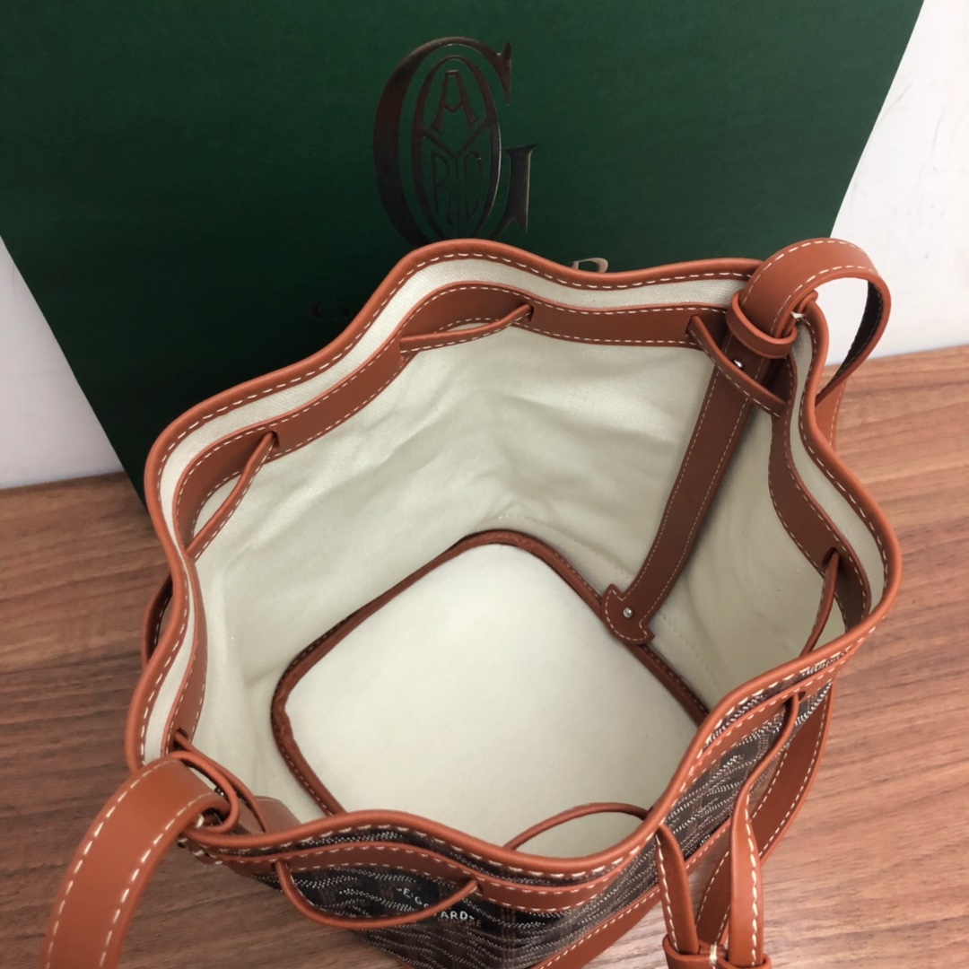 Bagsaaa G09ard Petit Flot Bucket Bag Black & Tan - 23cm