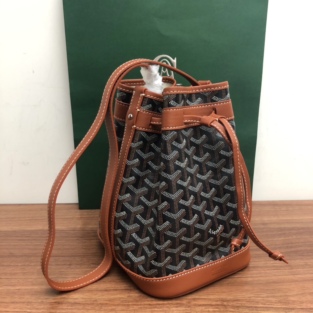 Bagsaaa G09ard Petit Flot Bucket Bag Black & Tan - 23cm