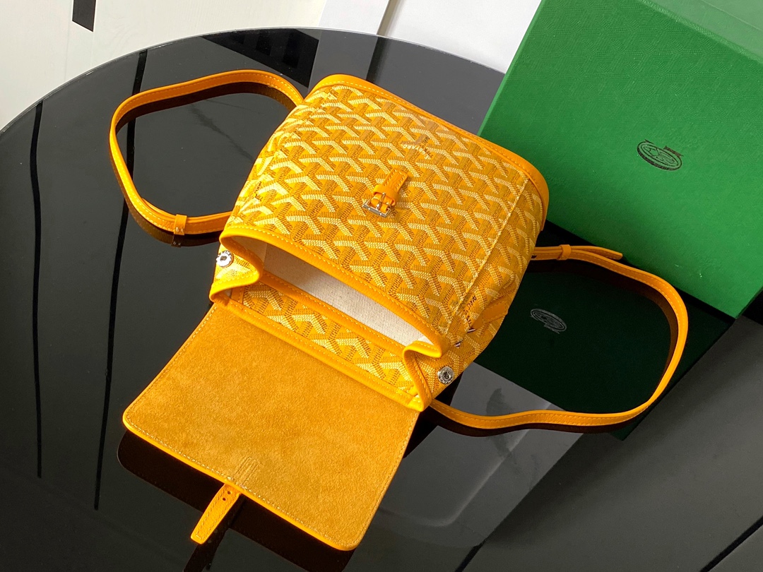 Bagsaaa G09ard Alpin Mini Backpack Yellow - 23 x 9.5 x 19 cm