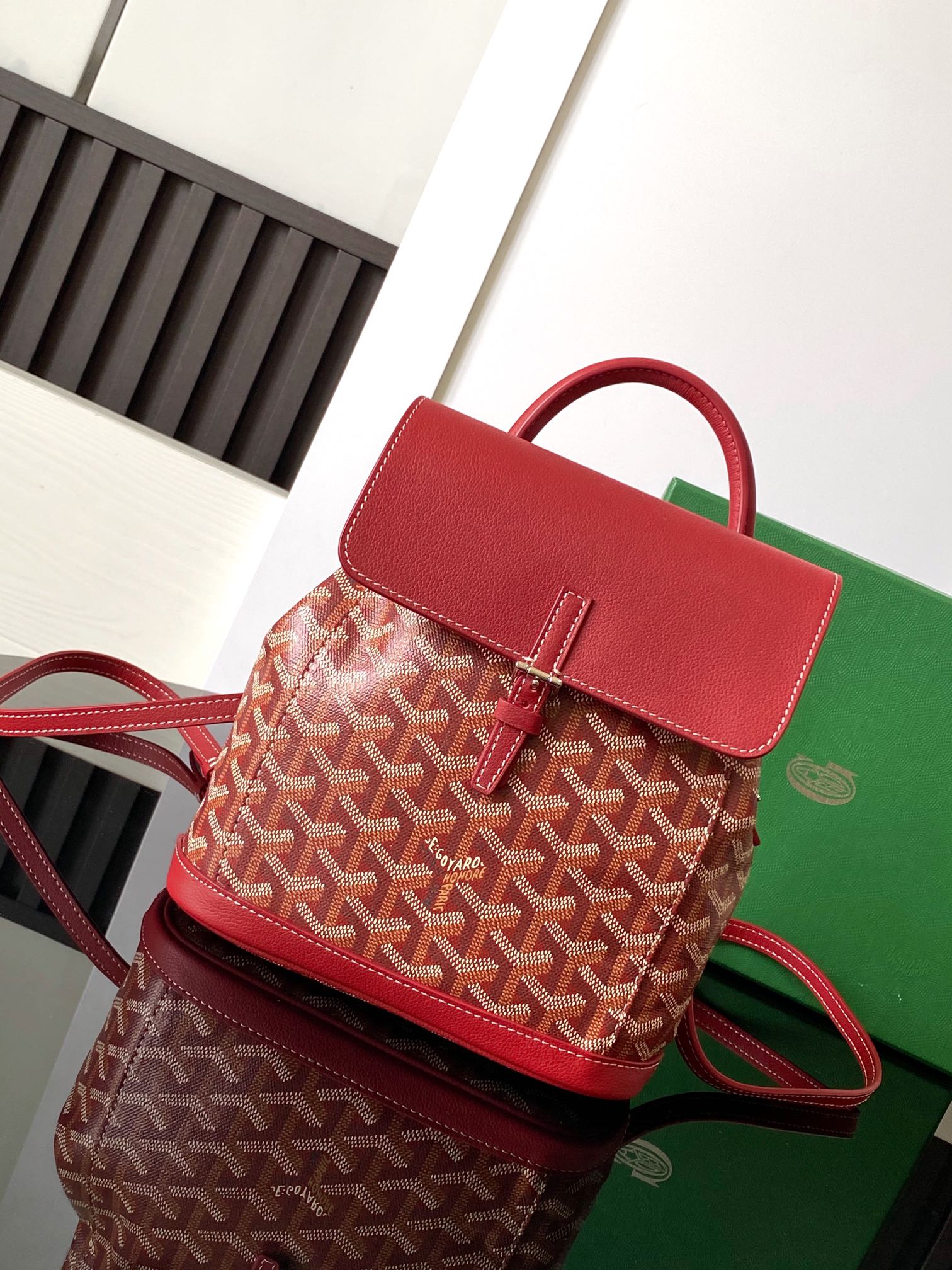 Bagsaaa G09ard Alpin Mini Backpack Red - 23 x 9.5 x 19 cm