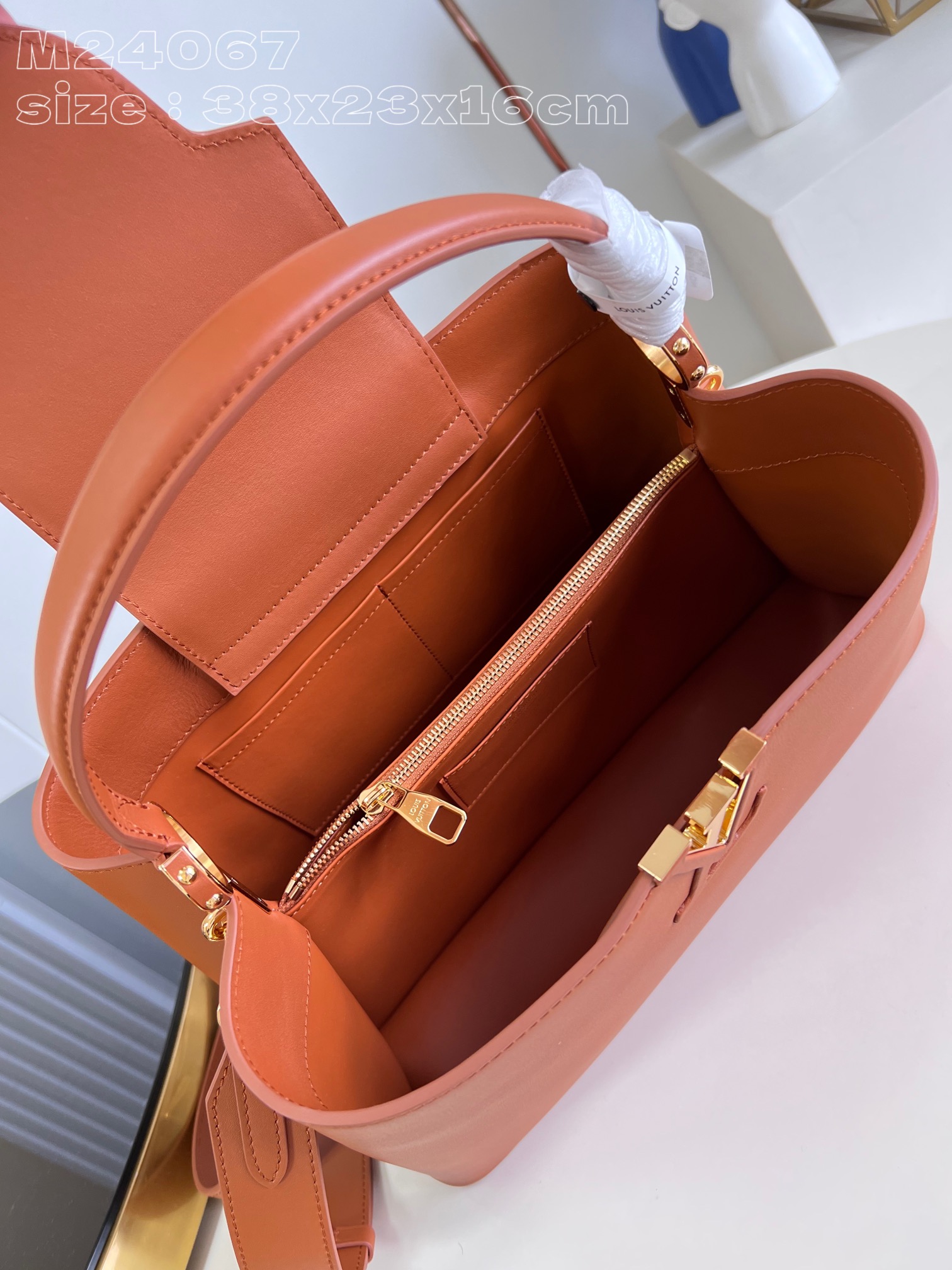 Bagsaaa L0vis Vvtt0n M24879 Capucines GM Souple Bag Brown - 38 x 23 x 16 cm