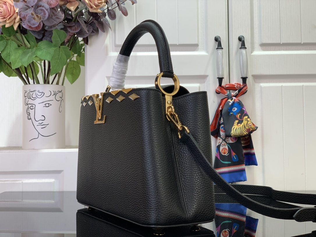 Bagsaaa L0vis Vvtt0n M12135 Capucines MM Bag Black - 31 x 20 x 11 cm