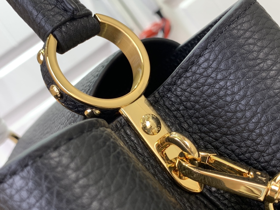 Bagsaaa L0vis Vvtt0n M12135 Capucines MM Bag Black - 31 x 20 x 11 cm