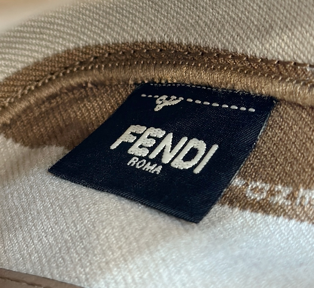 Bagsaaa F**di Baguette Mini Beige FF jacquard fabric bag - 20x5x13 cm