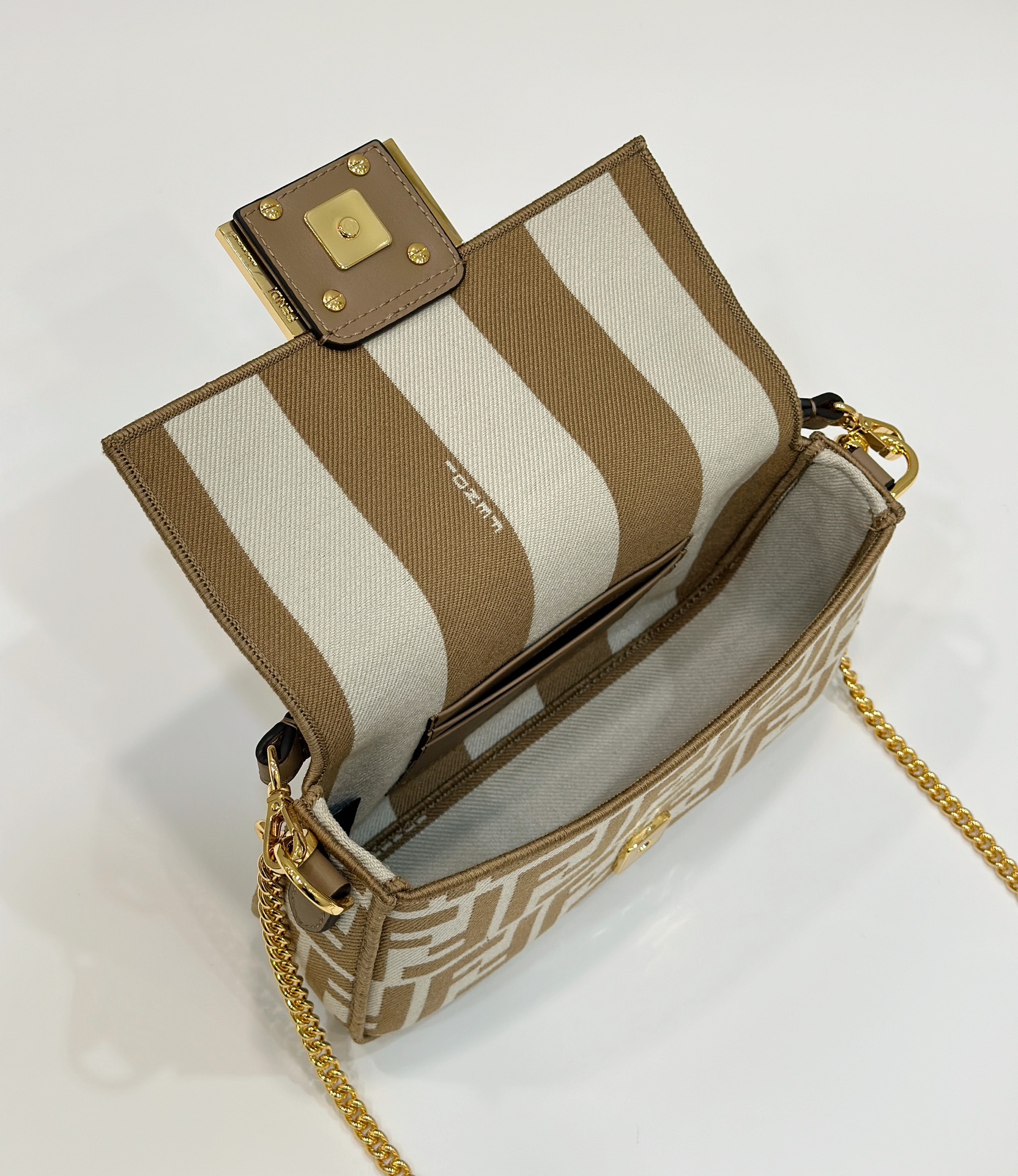 Bagsaaa F**di Baguette Mini Beige FF jacquard fabric bag - 20x5x13 cm