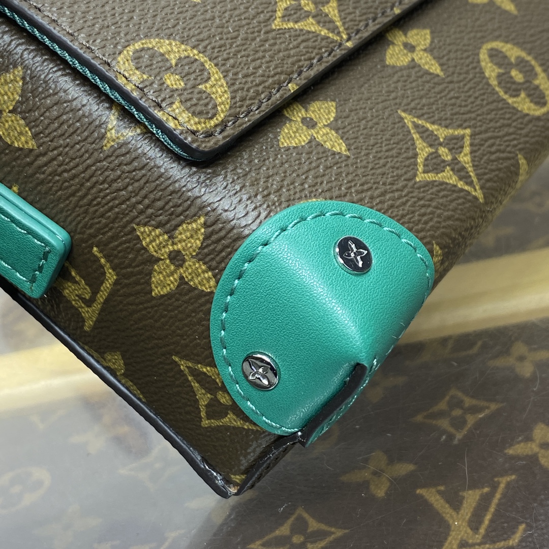 Bagsaaa L0vis Vvtt0n M12808 Steamer Bag Green - 18 x 11 x 6.5 cm