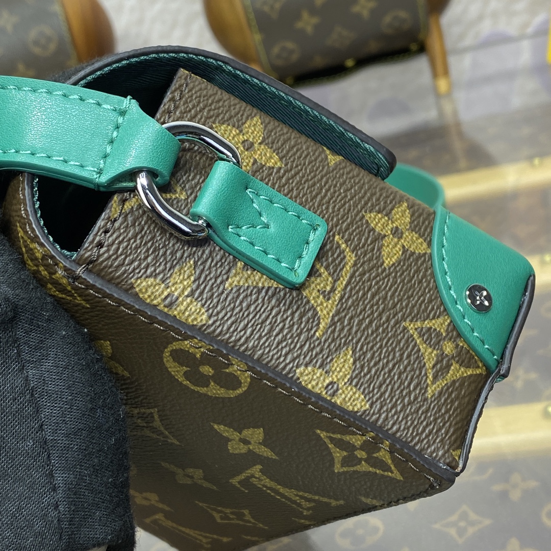 Bagsaaa L0vis Vvtt0n M12808 Steamer Bag Green - 18 x 11 x 6.5 cm