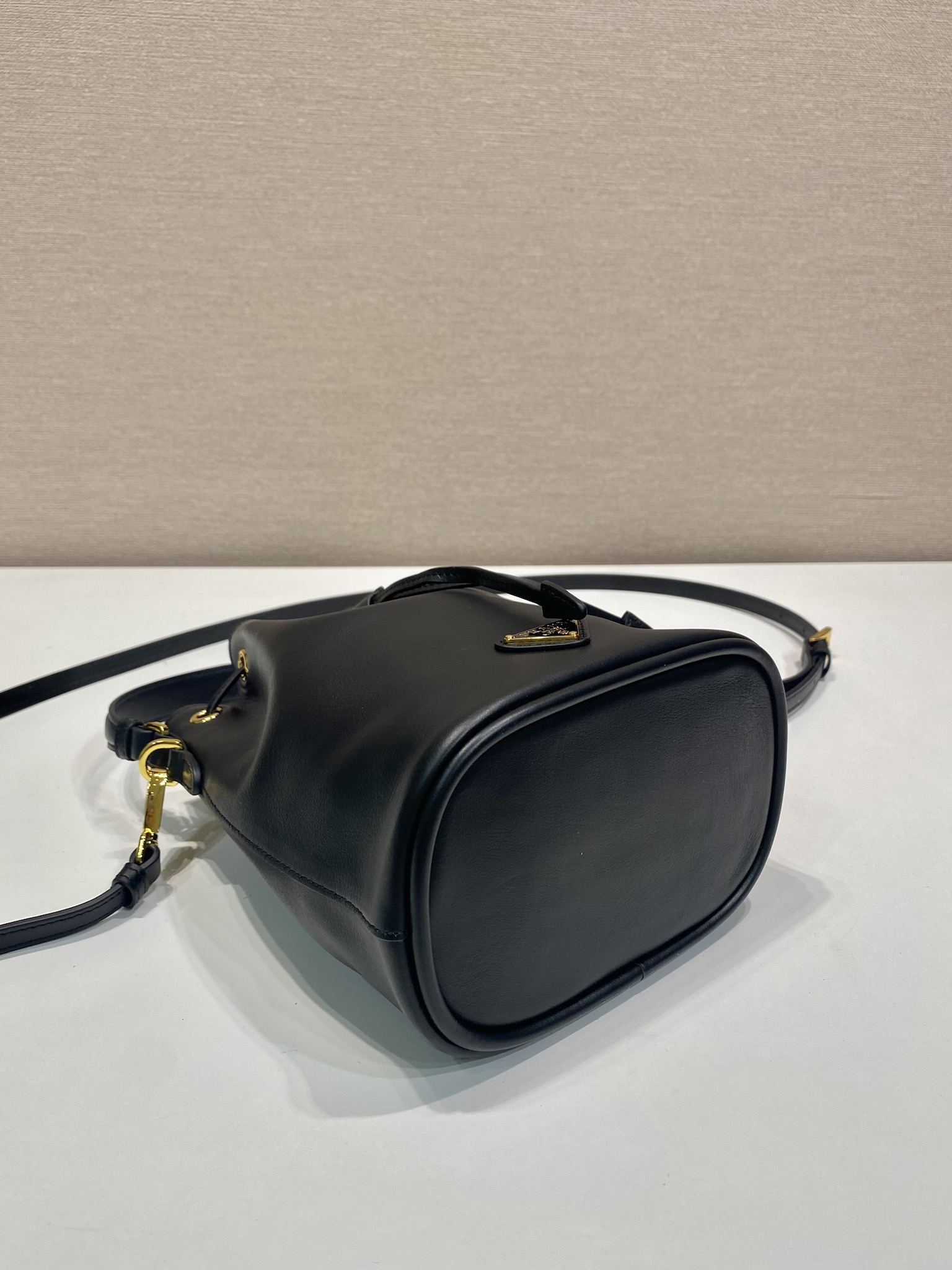 Bagsaaa Pra*a Leather Mini Bag 1BE067 Black - 19.5x15.5x10 cm