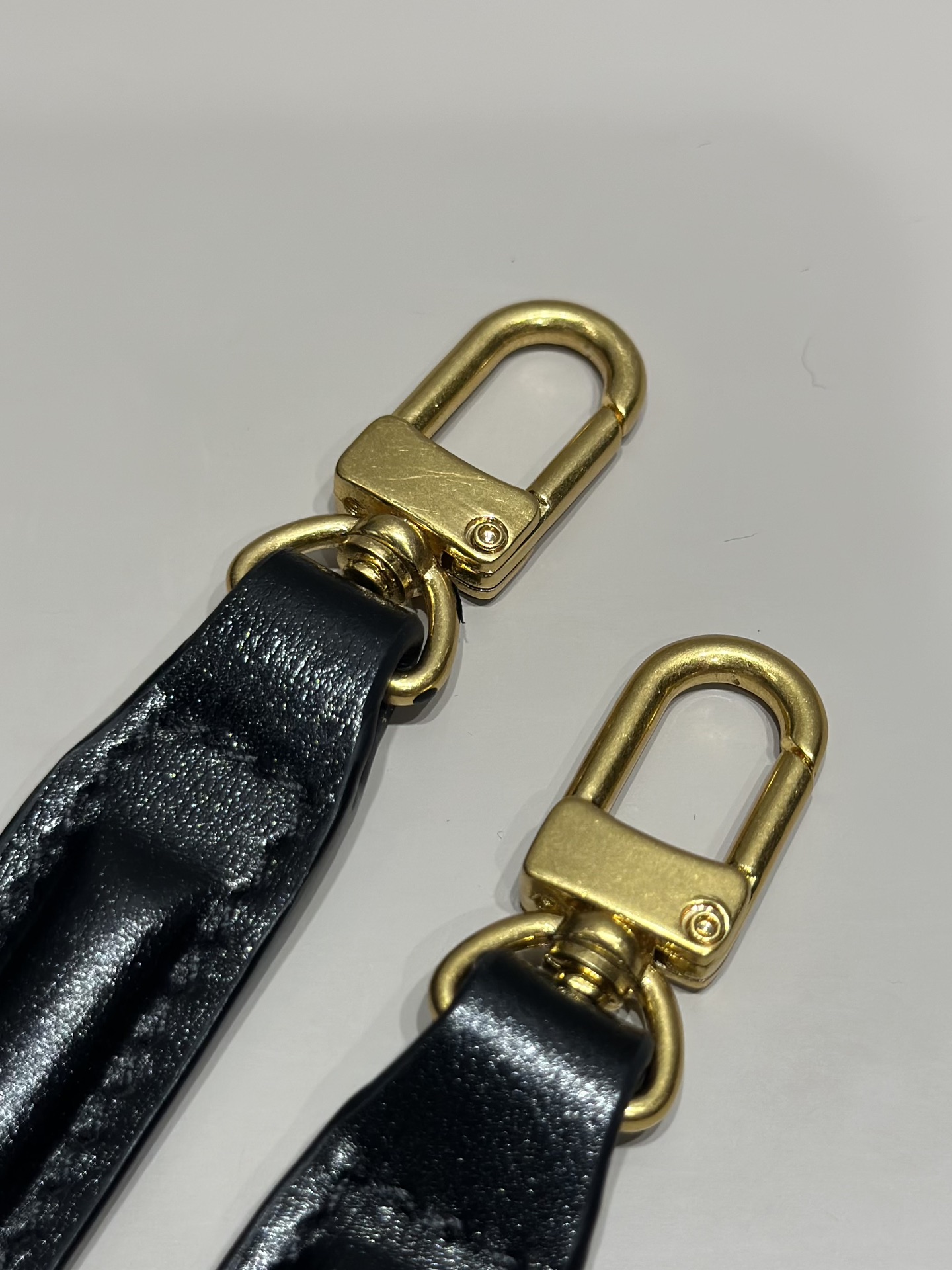 Bagsaaa Toteme T-Lock leather clutch black - 26cm