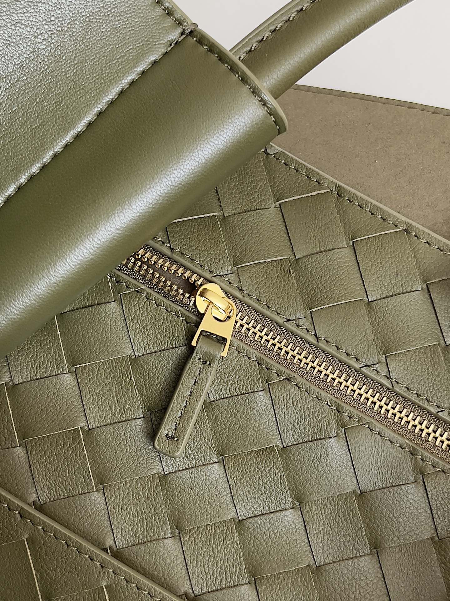 Bagsaaa B0tt*ga Ven*ta Large Andiamo 806010 Olive Green - 42cm