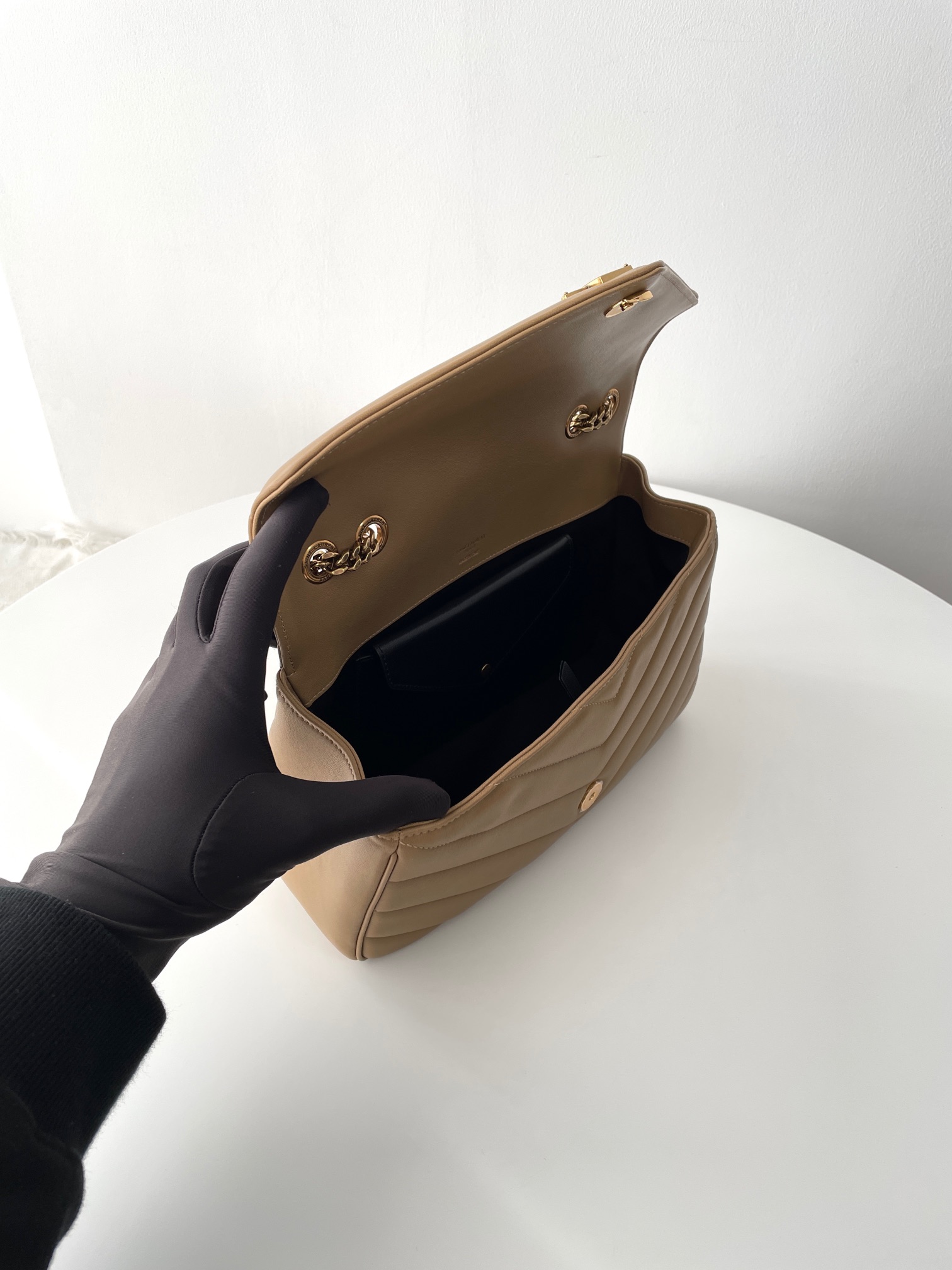 Bagsaaa Y51 Loulou Medium In Matelassé Lambskin 801439 Beige - 29 x 17 x 8 CM