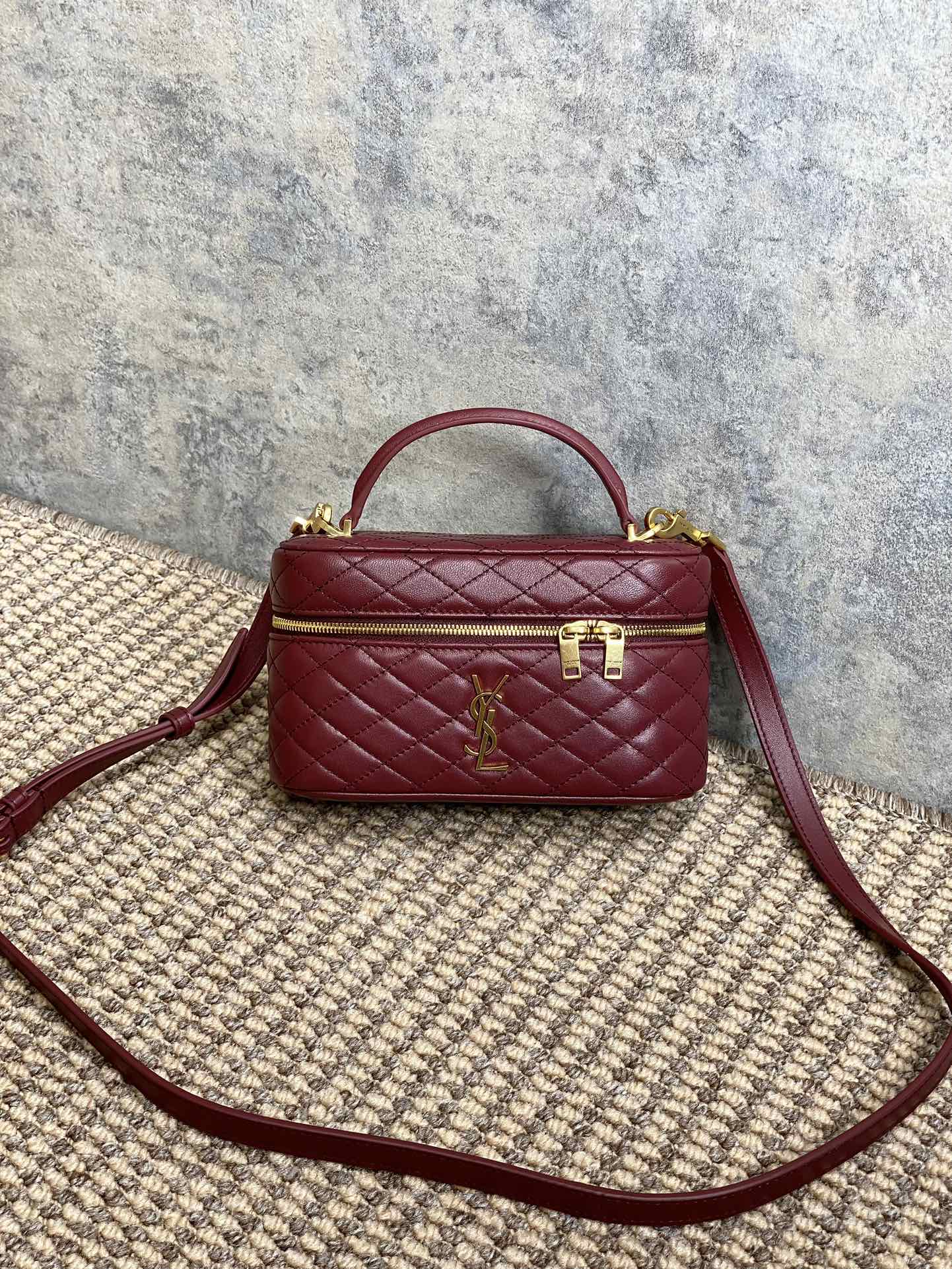 Bagsaaa Y51 Gaby Vanity Bag In Lambskin 766731 Dark Red - 18 X 11 X 6.5 CM