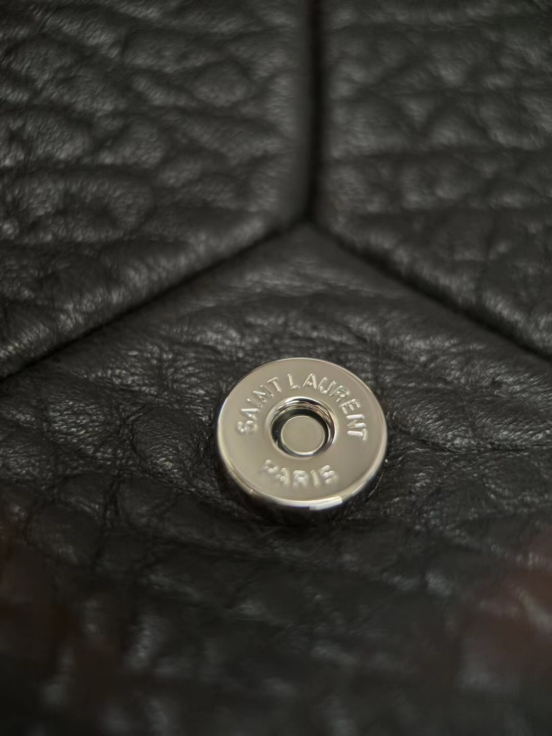 Bagsaaa Y51 Cassandre envelope messenger in lambskin 801490 black - 23 X 16.5 X 6 CM