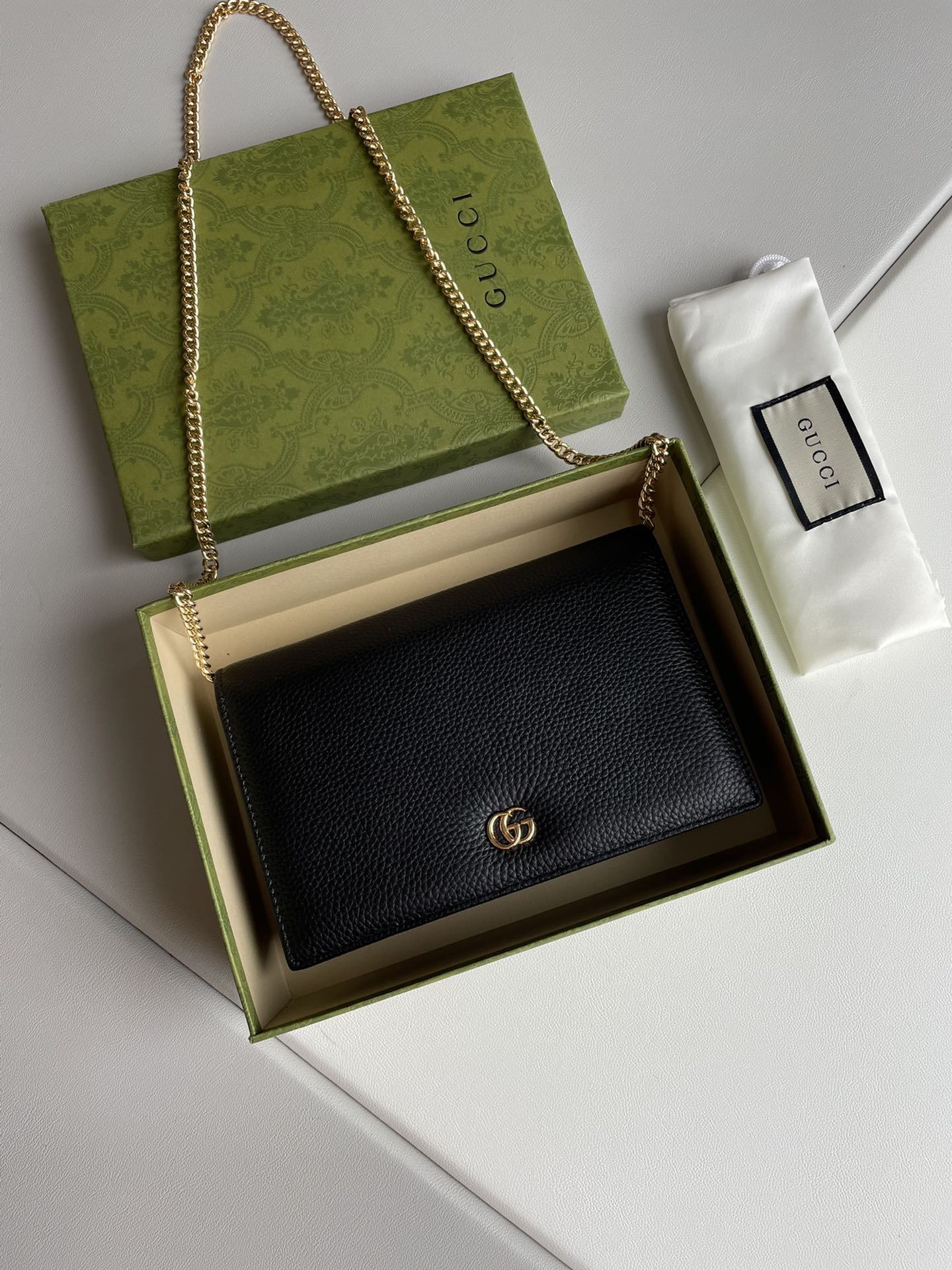 Bagsaaa Gvc*1 GG Marmont leather mini chain bag 497985 black - 20cm
