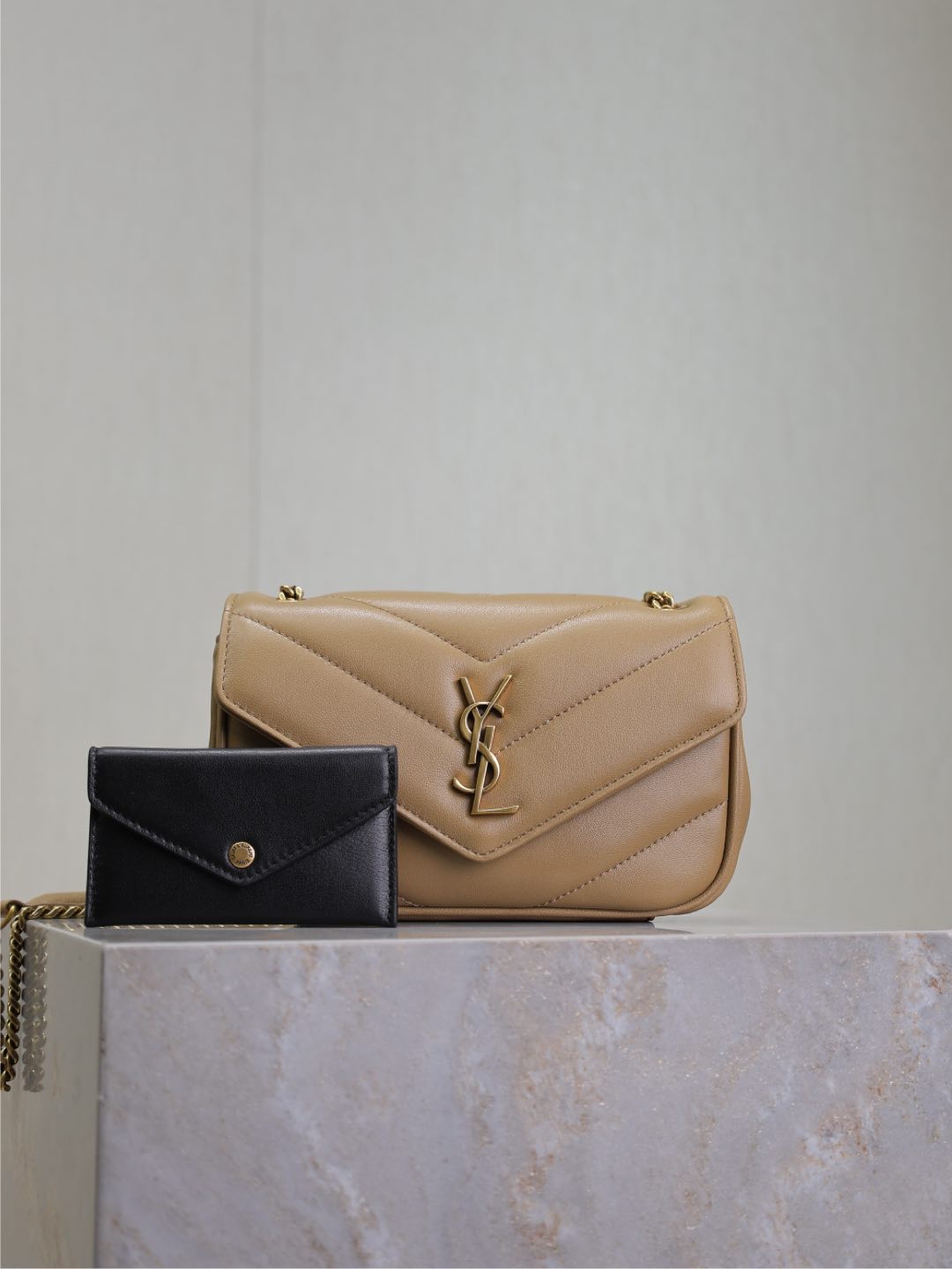 Bagsaaa Y51 Loulou Mini In Lambskin 821749 Beige - 20 X 12 X 5 CM