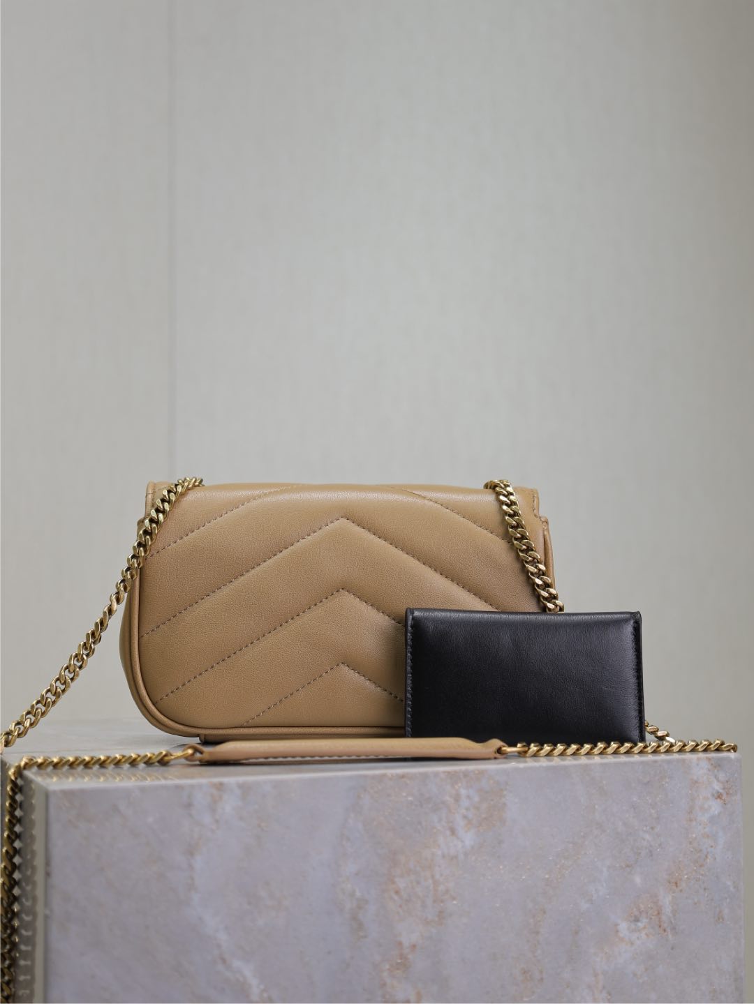Bagsaaa Y51 Loulou Mini In Lambskin 821749 Beige - 20 X 12 X 5 CM