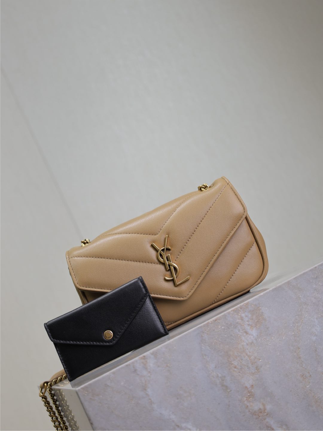 Bagsaaa Y51 Loulou Mini In Lambskin 821749 Beige - 20 X 12 X 5 CM