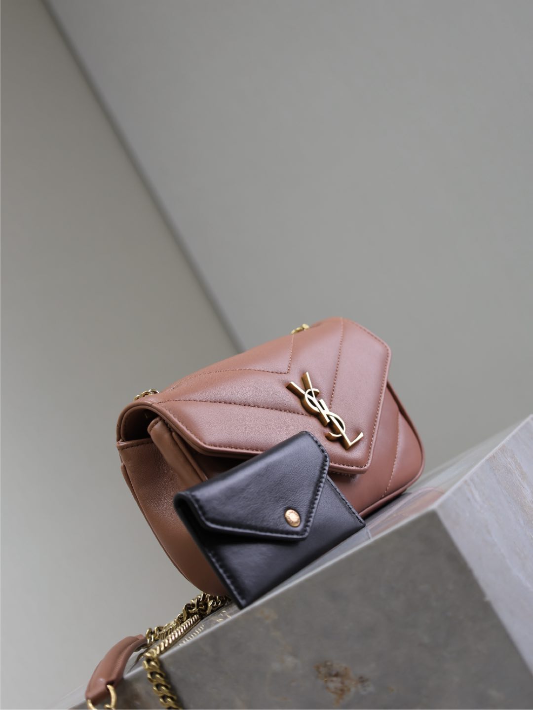 Bagsaaa Y51 Loulou Mini In Lambskin 821749 Pink - 20 X 12 X 5 CM