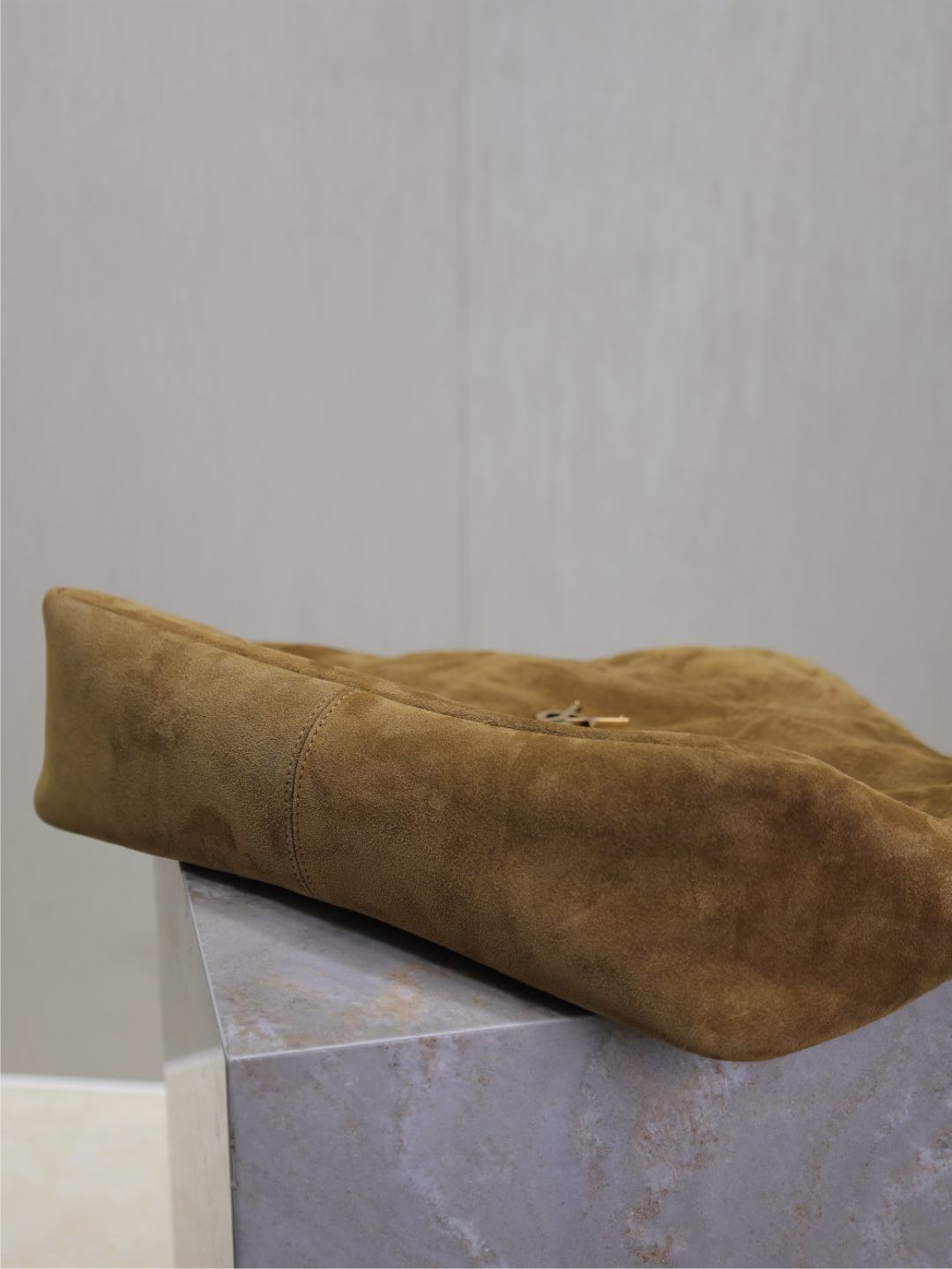 Bagsaaa Y51 Jamie shopping bag in suede 809824 beige - 35 X 35 X 10 CM
