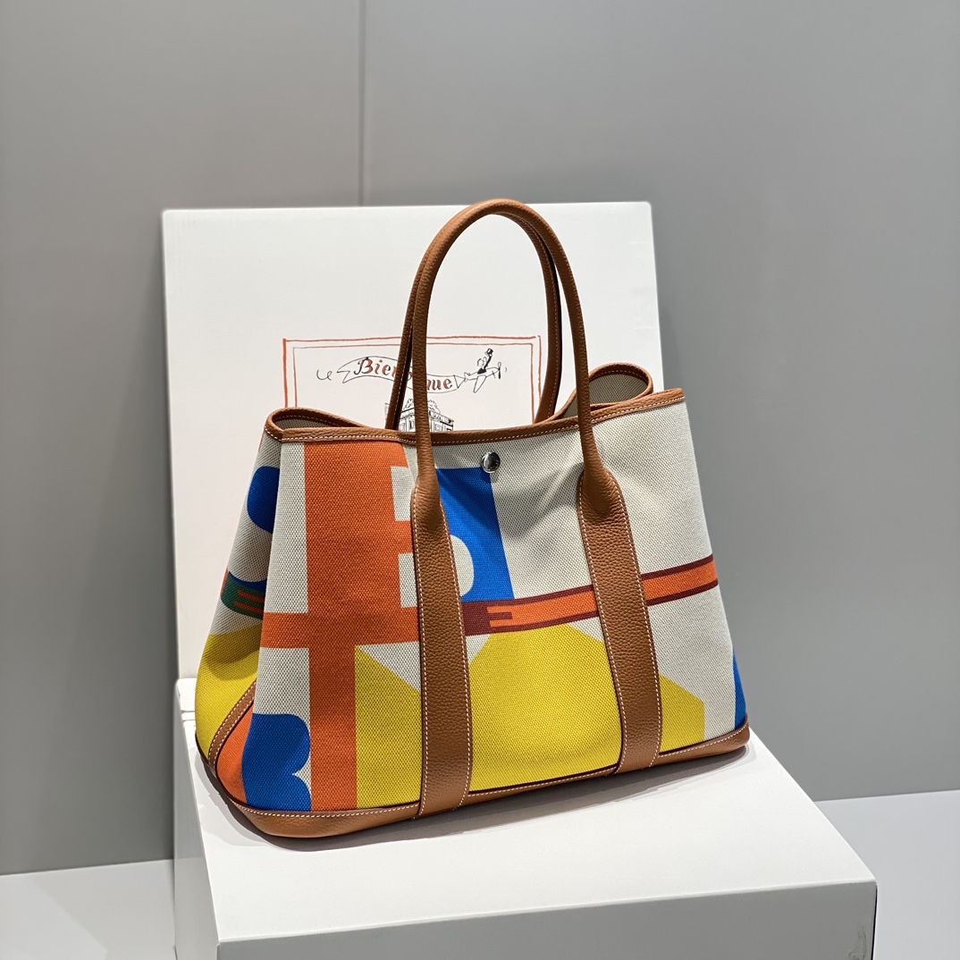 Bagsaaa H**me5 Garden Party Voyage 36 Bag