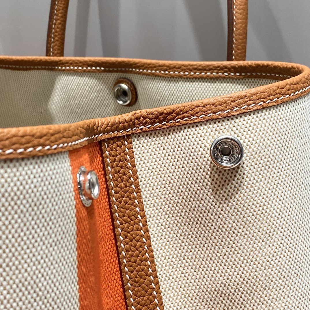 Bagsaaa H**me5 Garden Party Voyage 36 Bag
