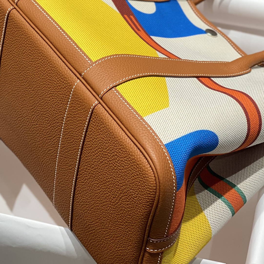 Bagsaaa H**me5 Garden Party Voyage 36 Bag