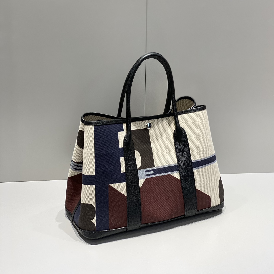 Bagsaaa H**me5 Garden Party Voyage 36 Bag 01