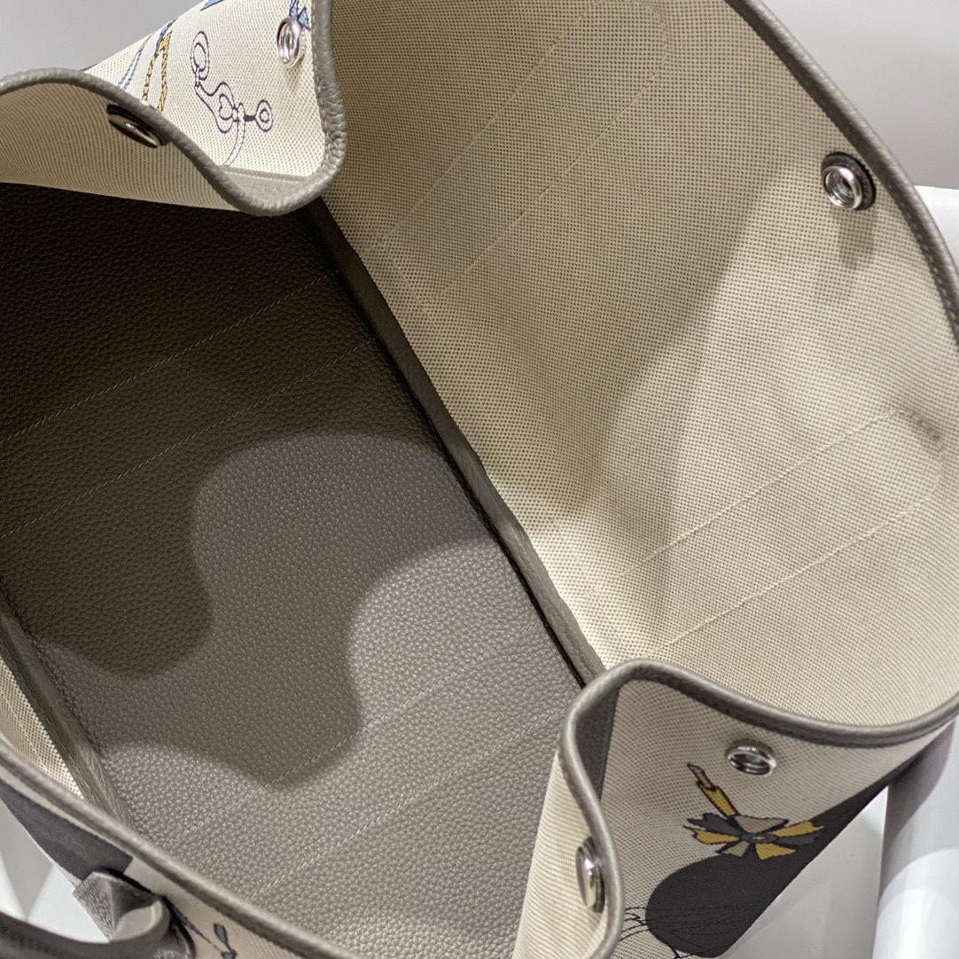 Bagsaaa H**me5 Garden Party Voyage 36 Bag 03