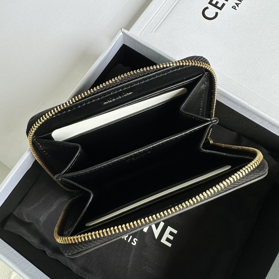 Bagsaaa Ce1i*e Compact Zipped Wallet Cuir Triomphe In Smooth Calfskin Black - 11 x 8.5 x 2 CM