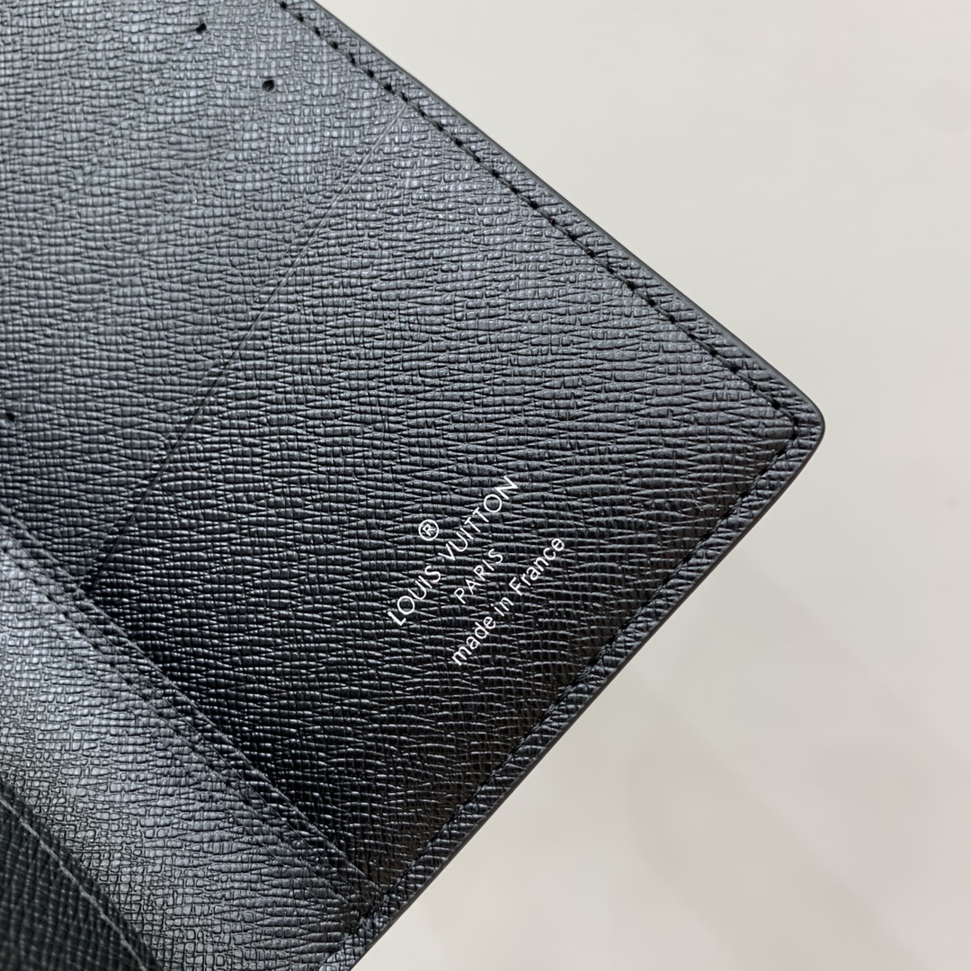 Bagsaaa L0vis Vvtt0n M61697 Brazza Wallet - 19cm