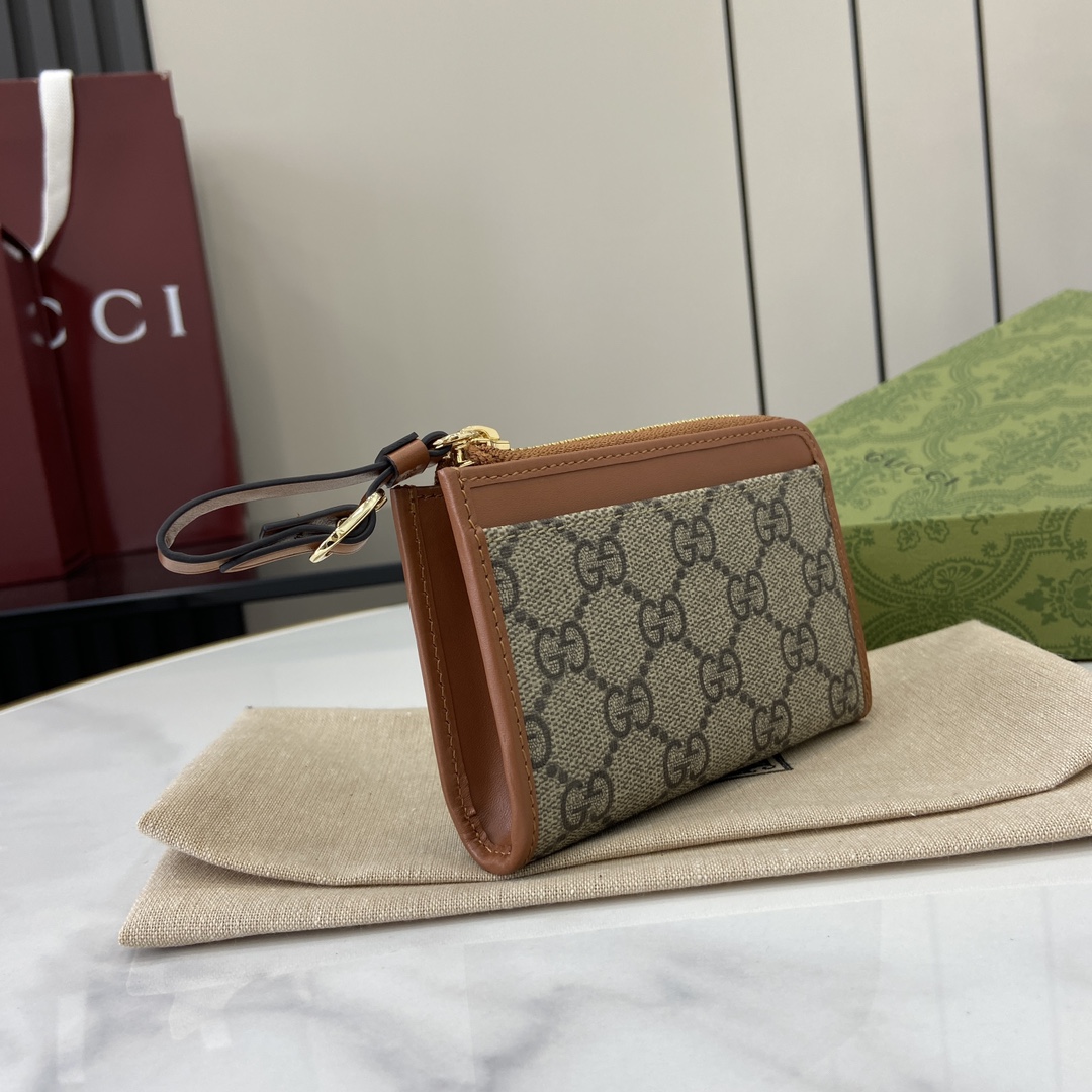 Bagsaaa Gvc*1 GG Emblem zip card case 821804 Brown leather trim - 13cm