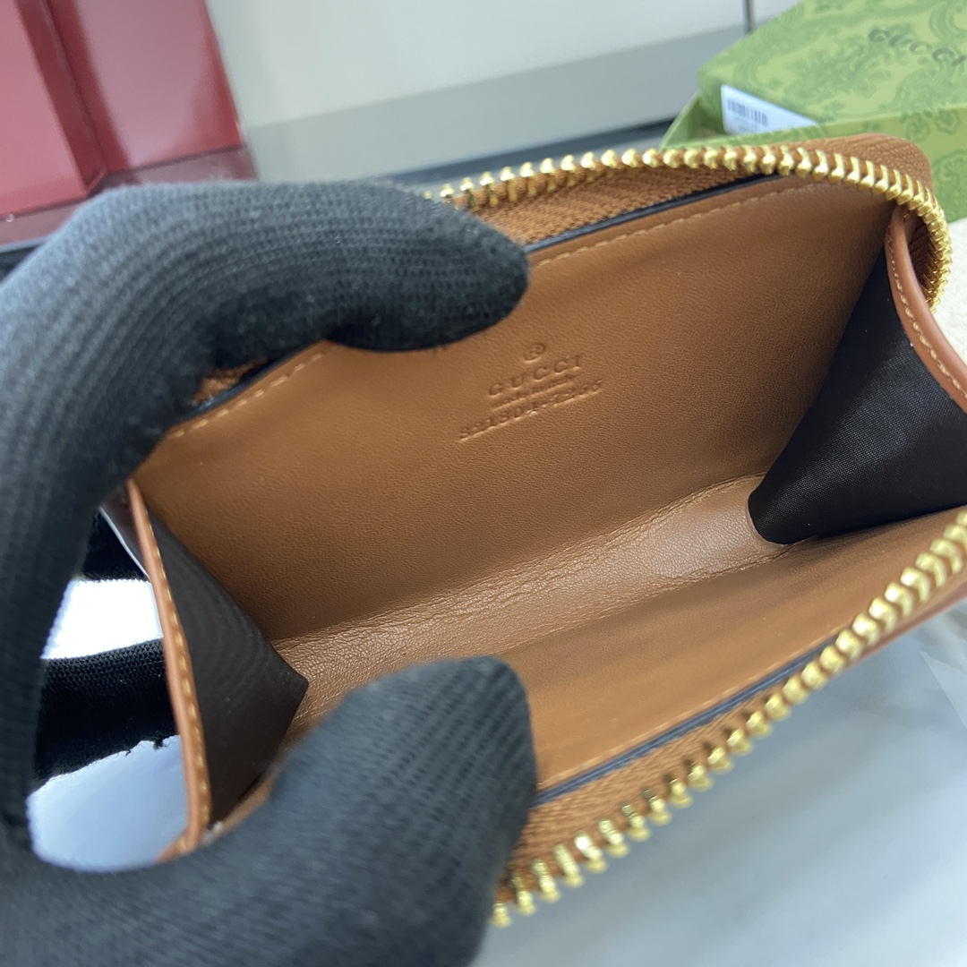 Bagsaaa Gvc*1 GG Emblem zip card case 821804 Brown leather trim - 13cm