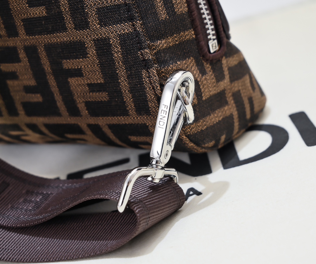 Bagsaaa FF Jacquard F**di Cono Brown FF jacquard one-shoulder backpack - 38cm