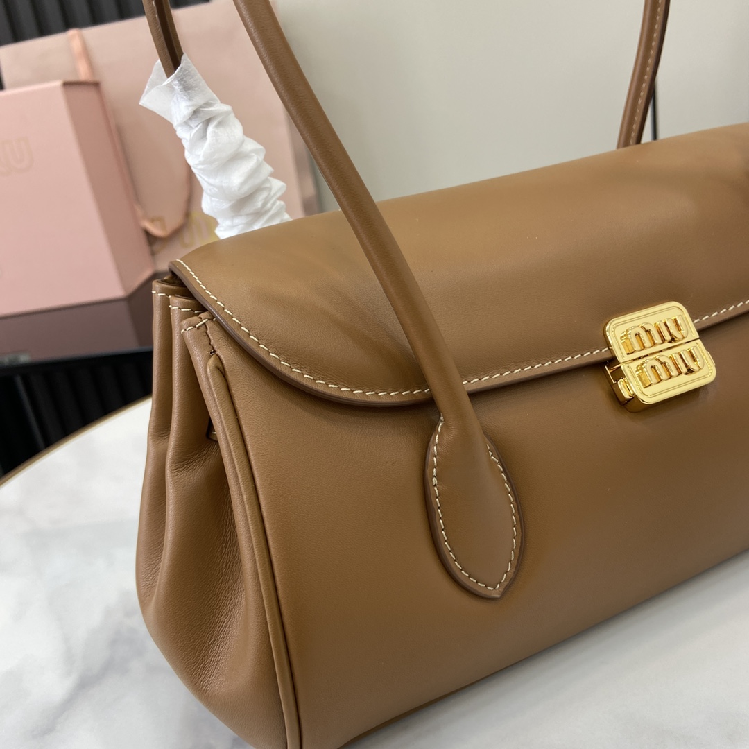 Bagsaaa Miu Miu Leather shoulder bag 5BD265 brown - 28 cm