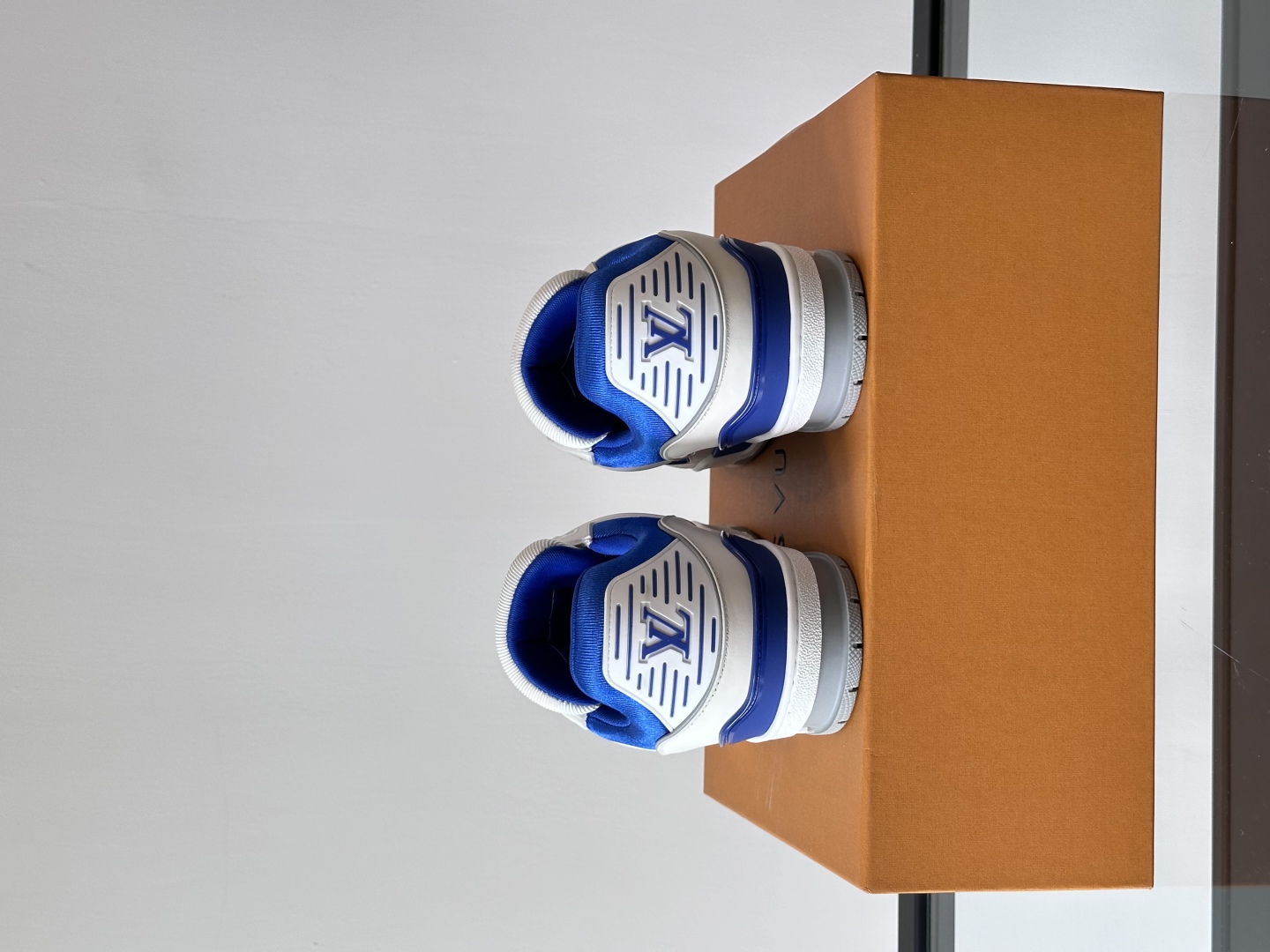 Bagsaaa L0vis Vvtt0n LV Sneakers Gaston Blue