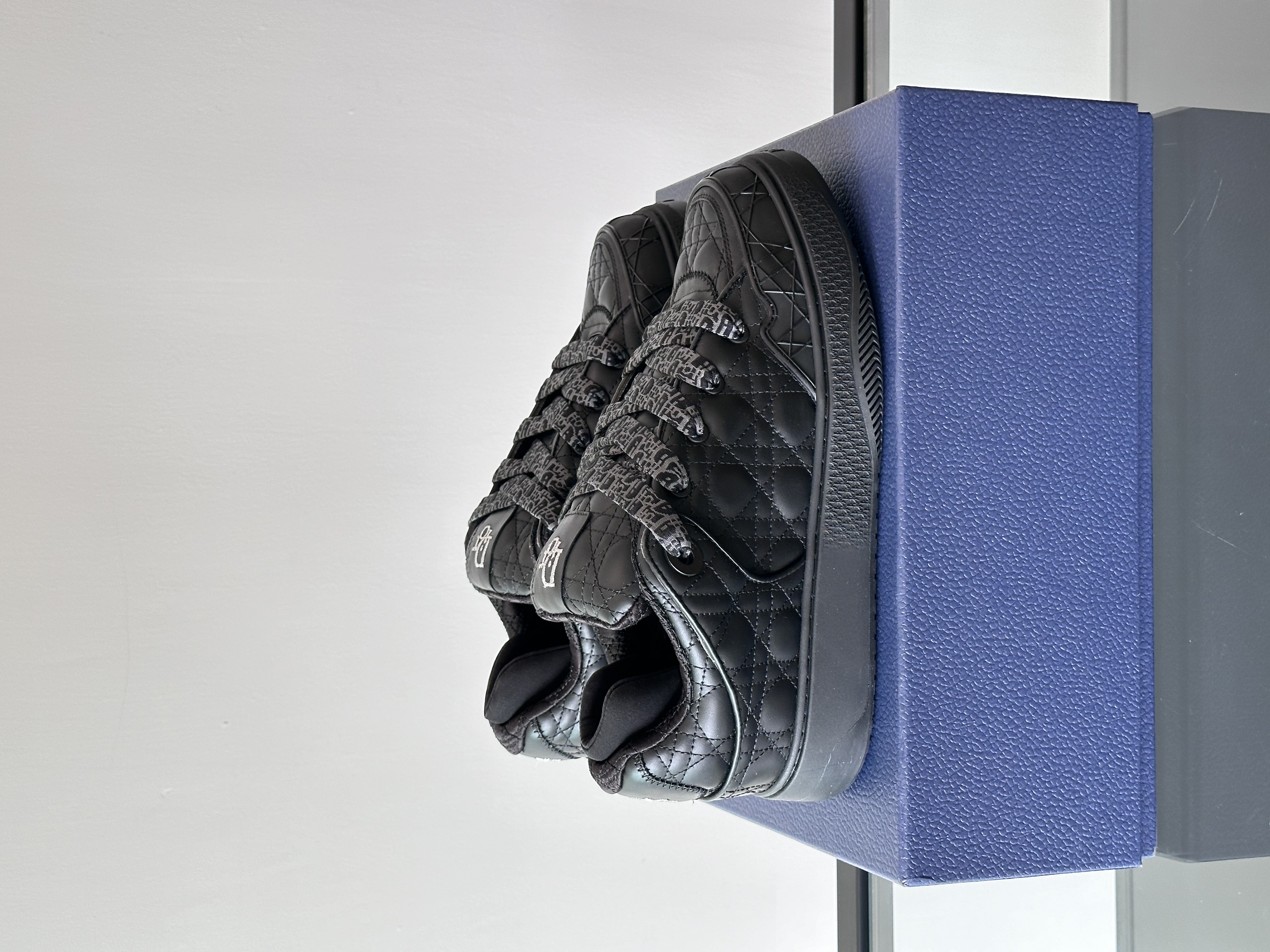 Bagsaaa D10r B9S Skater Black Quilted Cannage Calfskin