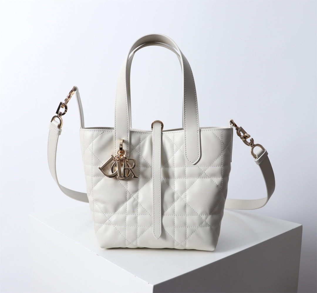 Bagsaaa Small D10r Toujours Vertical Tote Bag Latte Macrocannage Calfskin - 16 x 18 x 12 cm