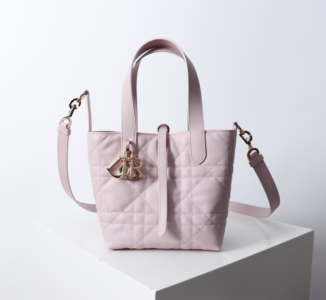 Bagsaaa Small D10r Toujours Vertical Tote Bag Pink Macrocannage Calfskin - 16 x 18 x 12 cm