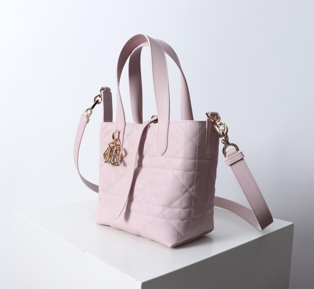 Bagsaaa Small D10r Toujours Vertical Tote Bag Pink Macrocannage Calfskin - 16 x 18 x 12 cm