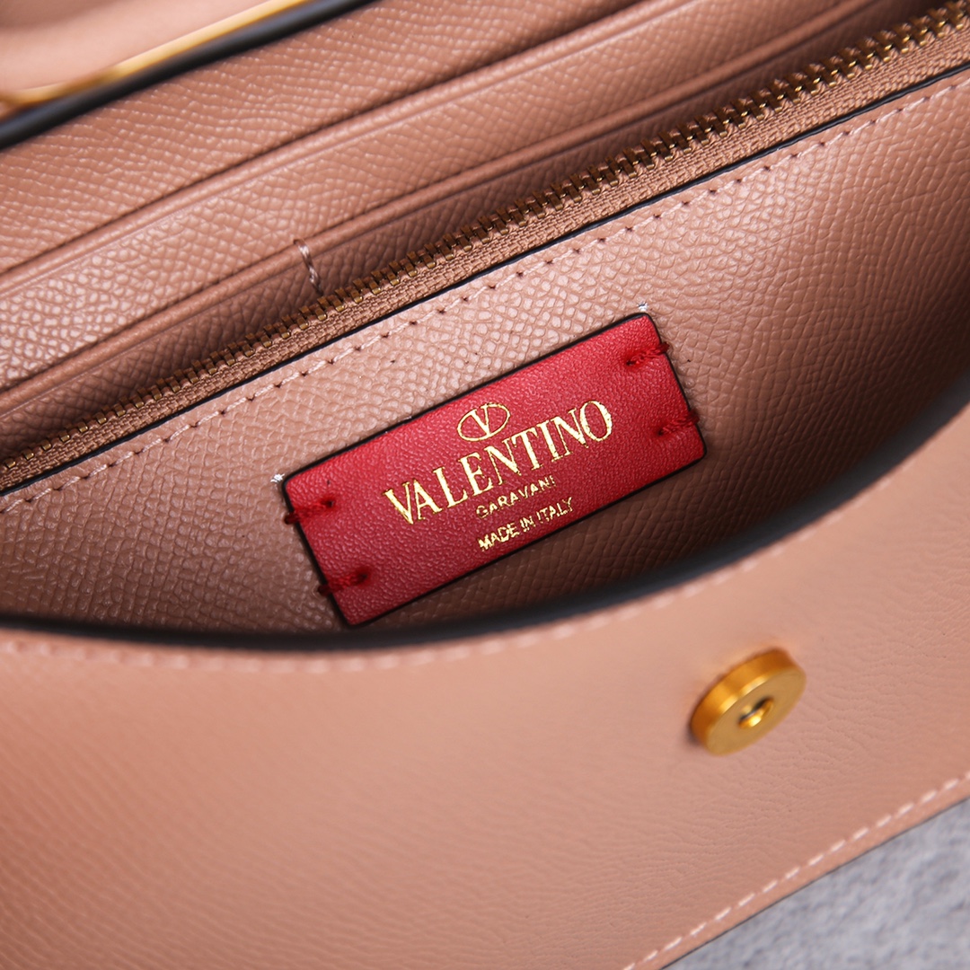 Bagsaaa Vlogo Signature Grainy Calfskin Wallet With Chain Rose Cannelle - 20cm