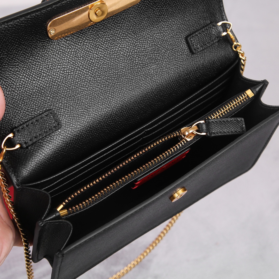 Bagsaaa Vlogo Signature Grainy Calfskin Wallet With Chain Black - 20cm