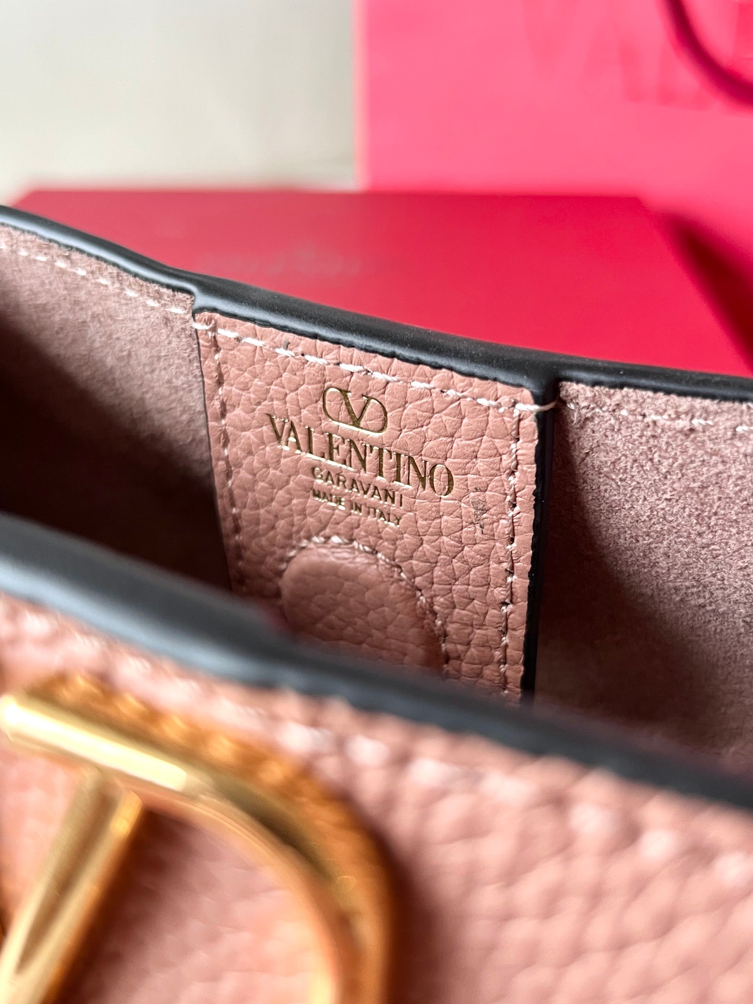 Bagsaaa Va1e*ntin0 Garavani Alltime Small Handbag In Grainy Calfskin Pink - 19cm