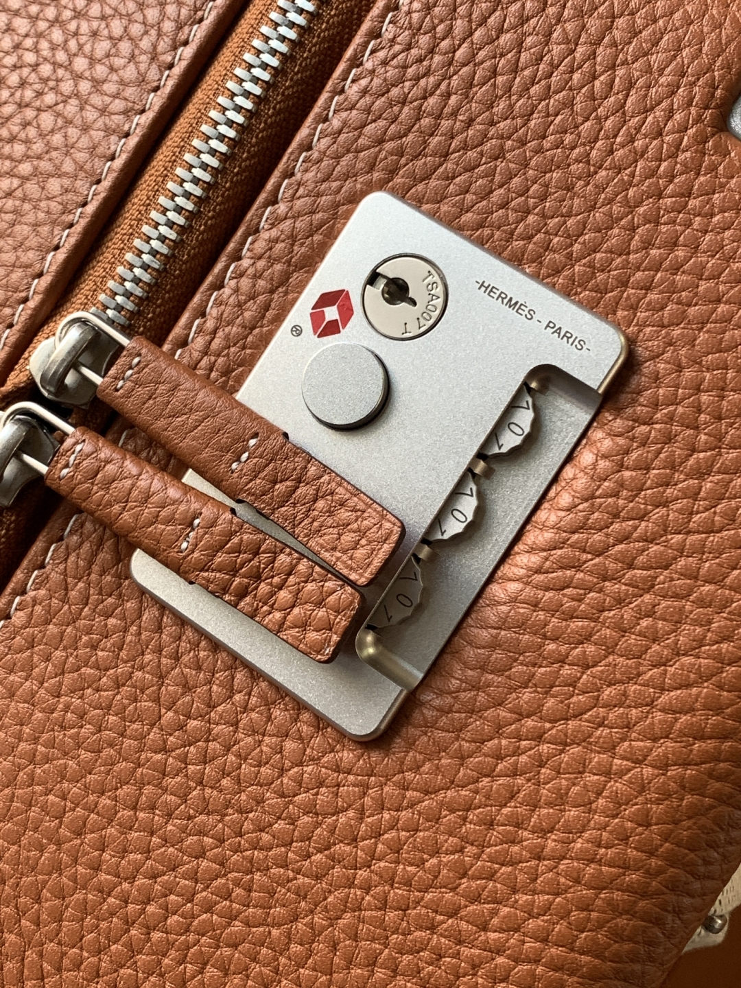 Bagsaaa H**me5 R.M.S Cabin Suitcase Brown & Beige - 57cm