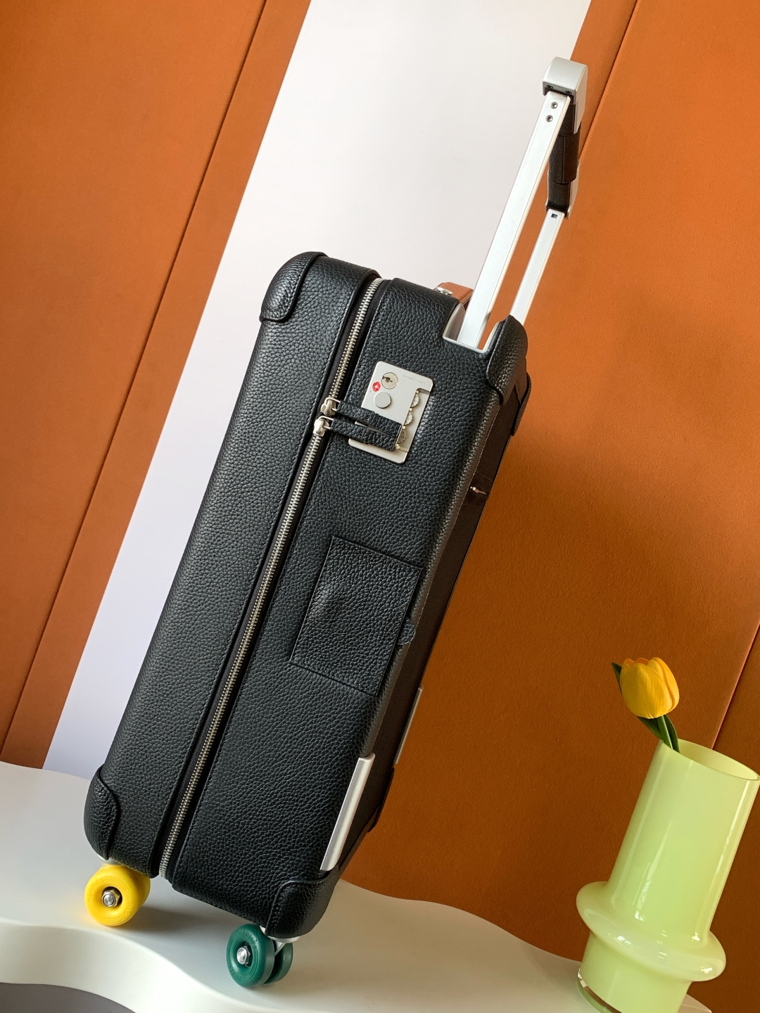 Bagsaaa H**me5 R.M.S Cabin Suitcase Black - 57cm