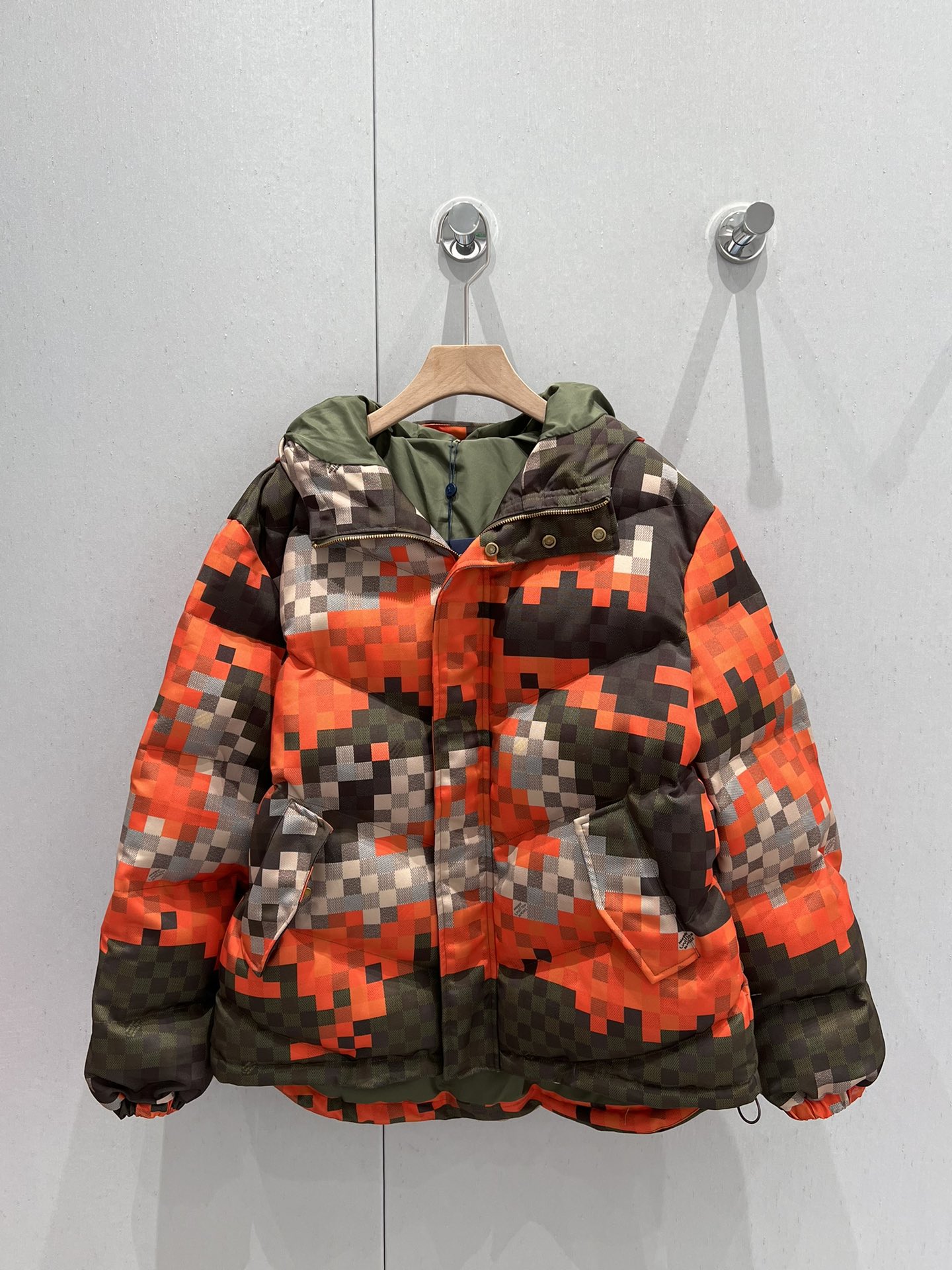 Bagsaaa L0vis Vvtt0n Printed Puffer Jacket Orange
